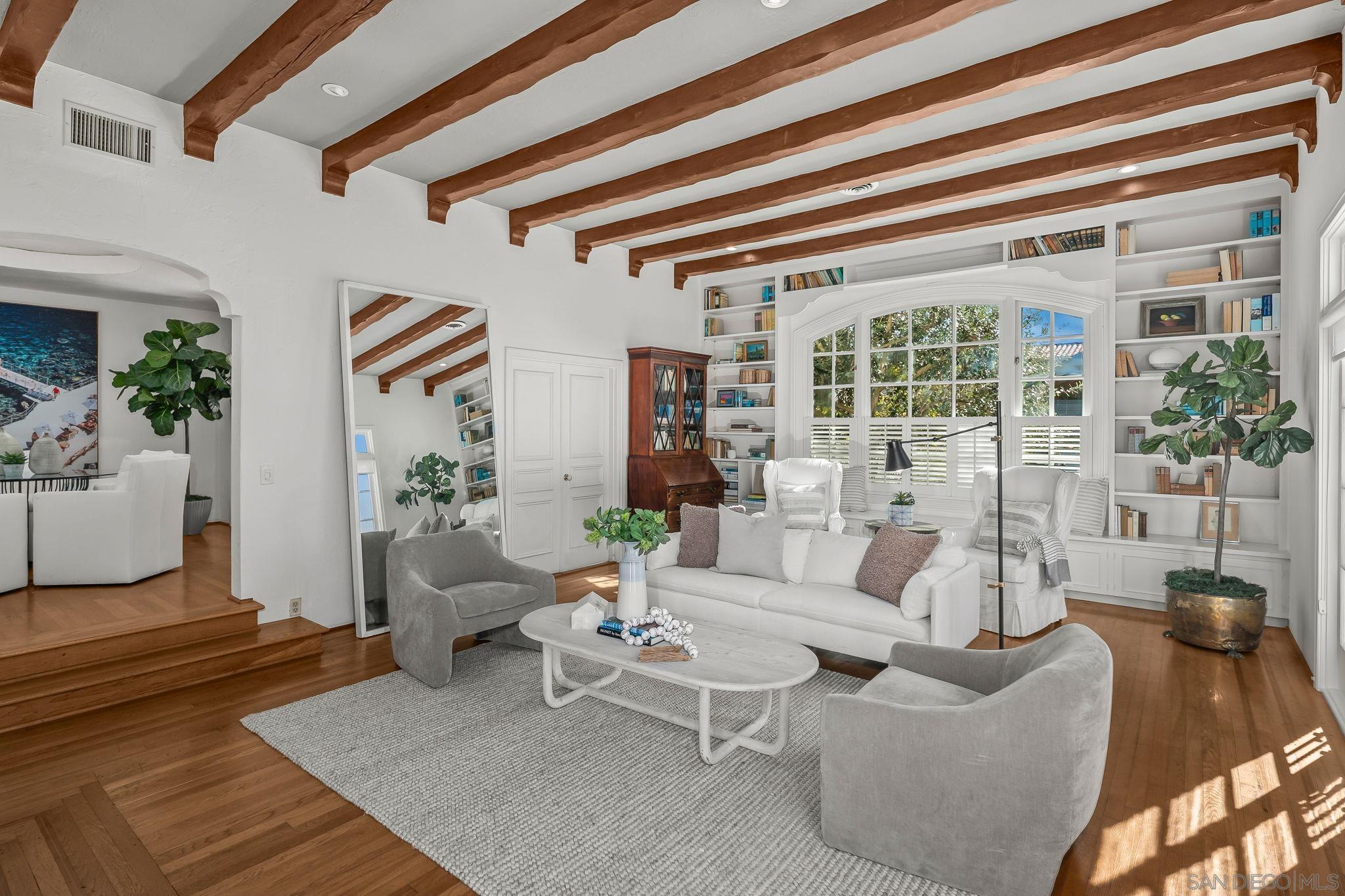 Detail Gallery Image 5 of 49 For 7227  Olivetas Ave, La Jolla,  CA 92037 - 4 Beds | 3 Baths