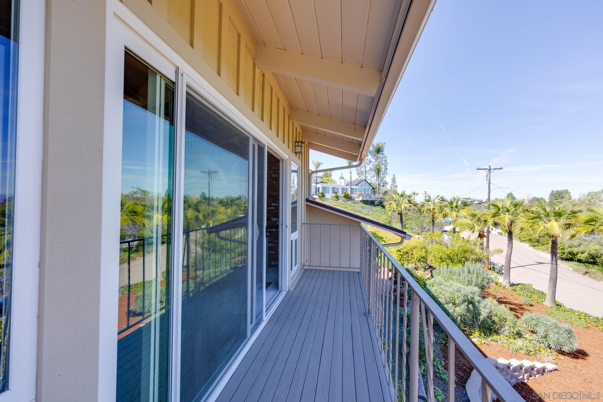 Detail Gallery Image 13 of 63 For 11205  Constellation Dr, El Cajon,  CA 92020 - 3 Beds | 2 Baths