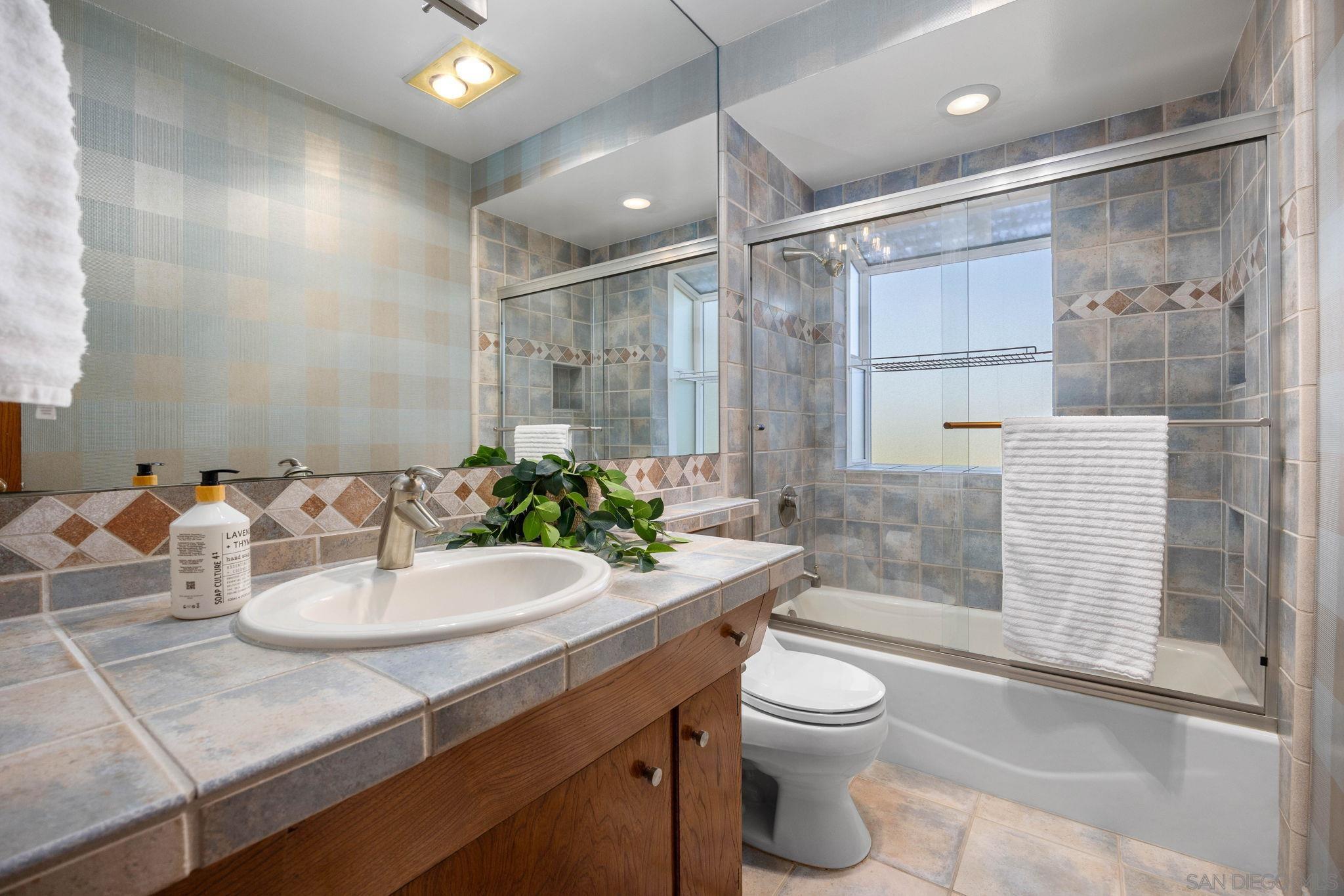 Detail Gallery Image 33 of 63 For 11205  Constellation Dr, El Cajon,  CA 92020 - 3 Beds | 2 Baths