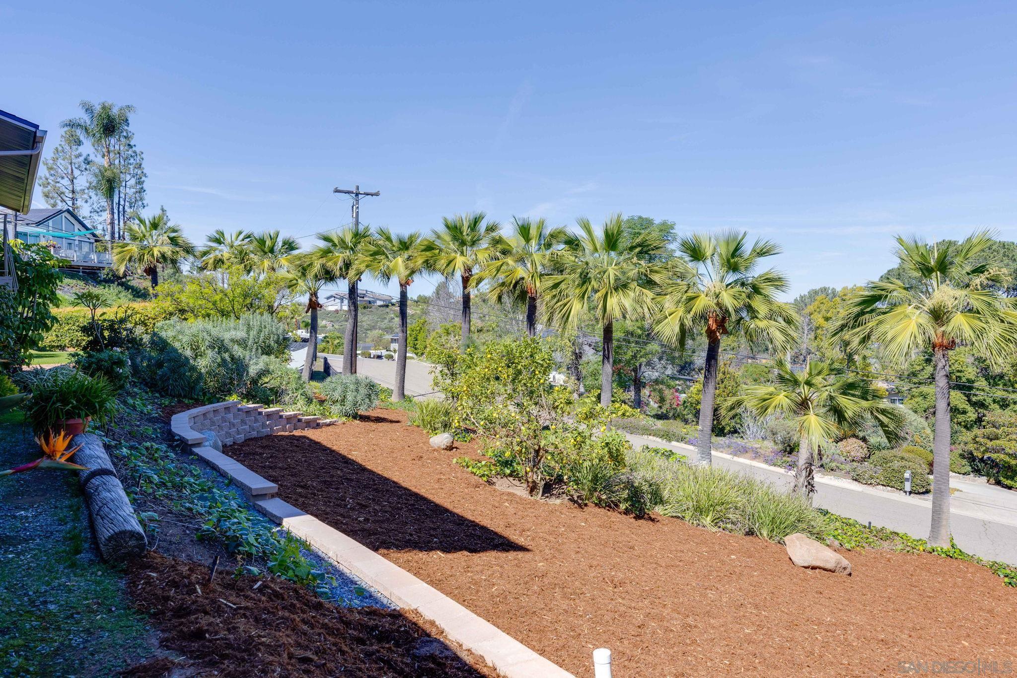 Detail Gallery Image 44 of 63 For 11205  Constellation Dr, El Cajon,  CA 92020 - 3 Beds | 2 Baths