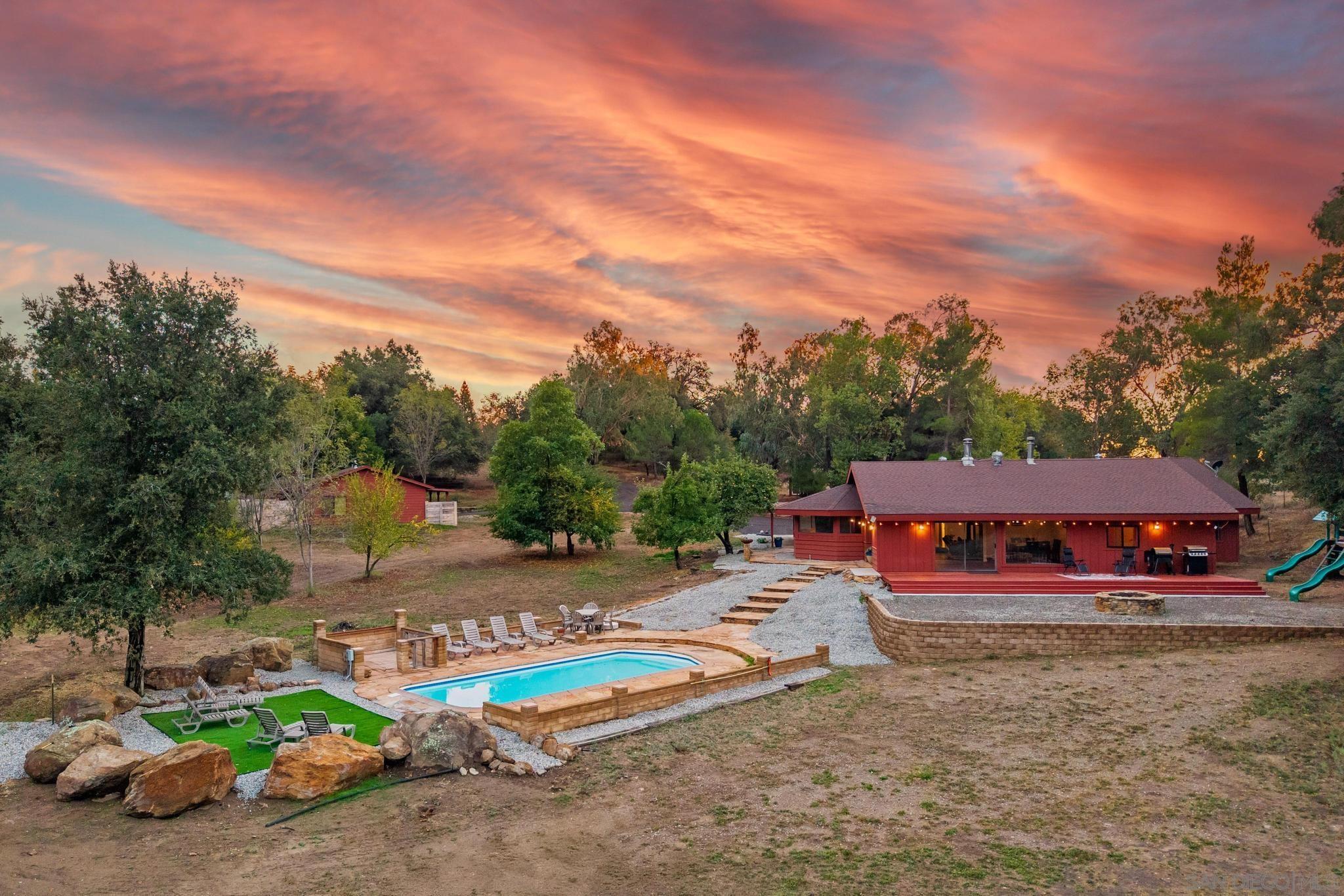 Detail Gallery Image 7 of 44 For 3280  Black Oak Lane, Julian,  CA 92036 - 4 Beds | 2 Baths
