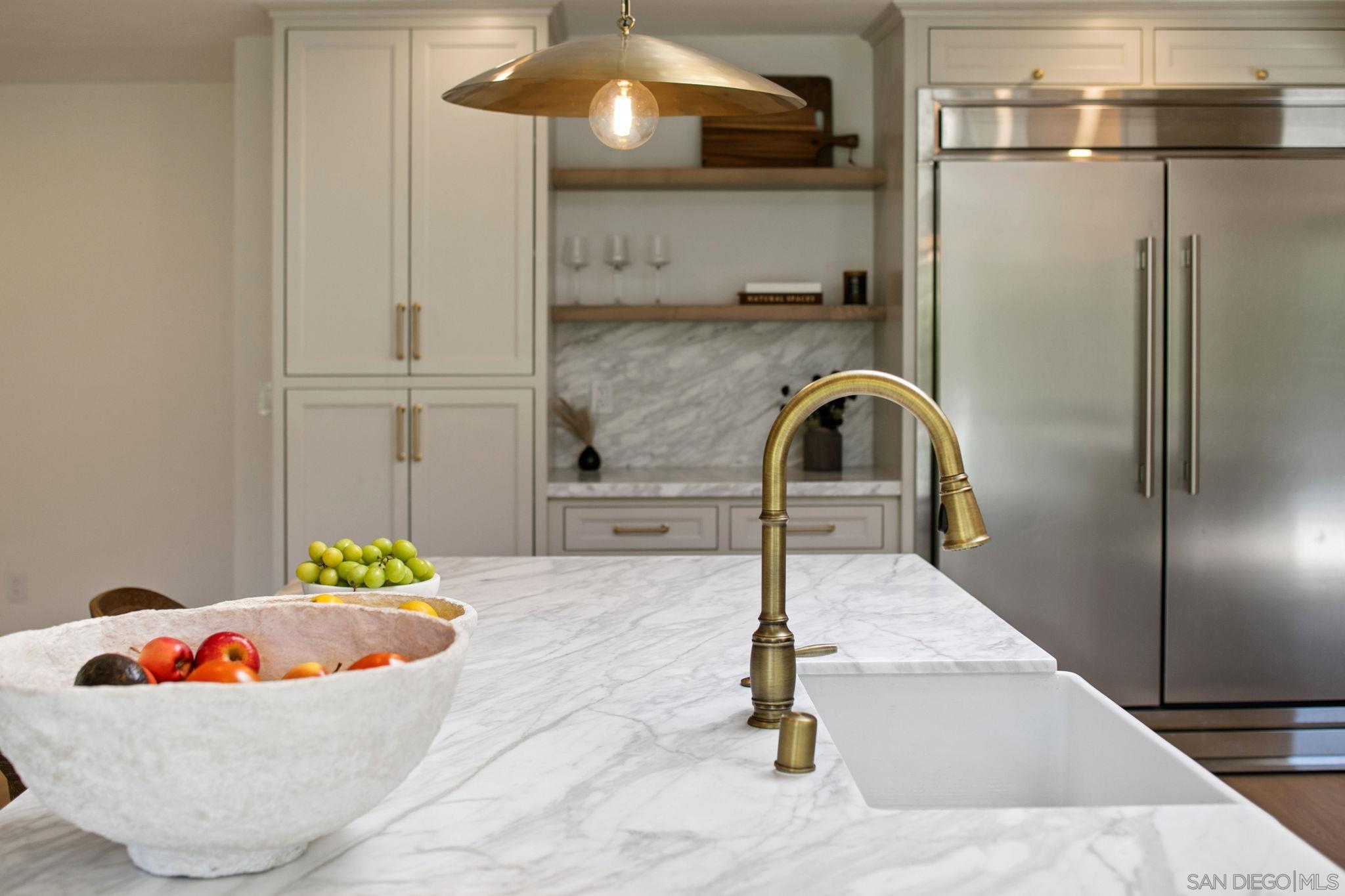 Detail Gallery Image 30 of 63 For 8390  Cliffridge Ln, La Jolla,  CA 92037 - 4 Beds | 2/1 Baths