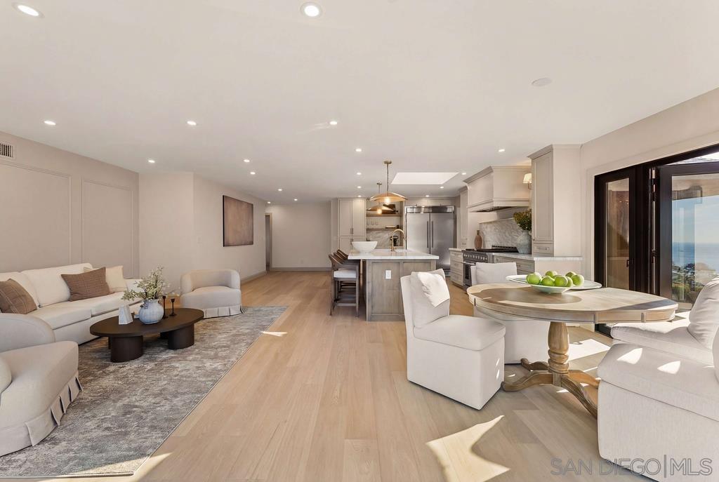 Detail Gallery Image 35 of 63 For 8390  Cliffridge Ln, La Jolla,  CA 92037 - 4 Beds | 2/1 Baths