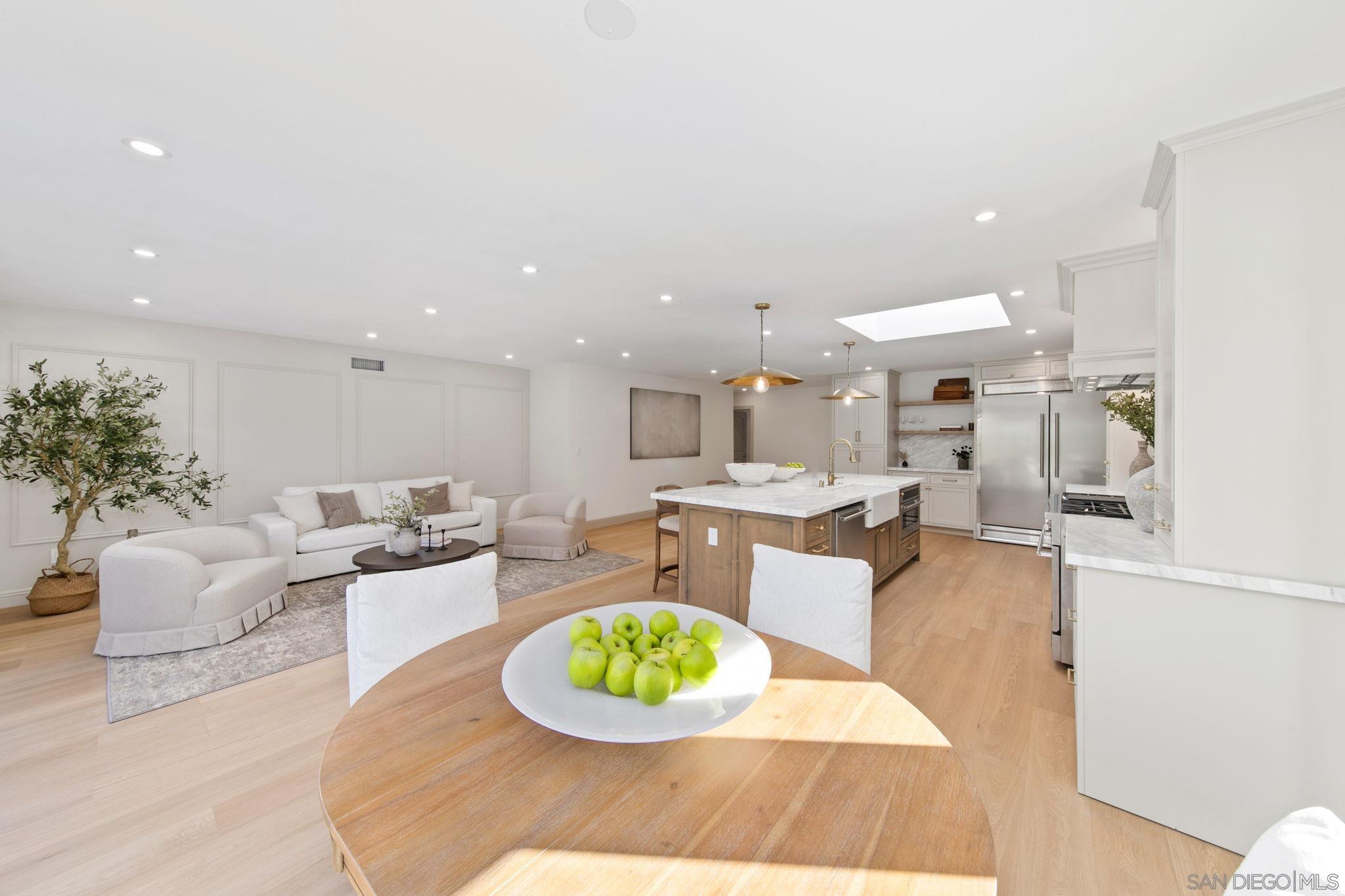 Detail Gallery Image 37 of 63 For 8390  Cliffridge Ln, La Jolla,  CA 92037 - 4 Beds | 2/1 Baths