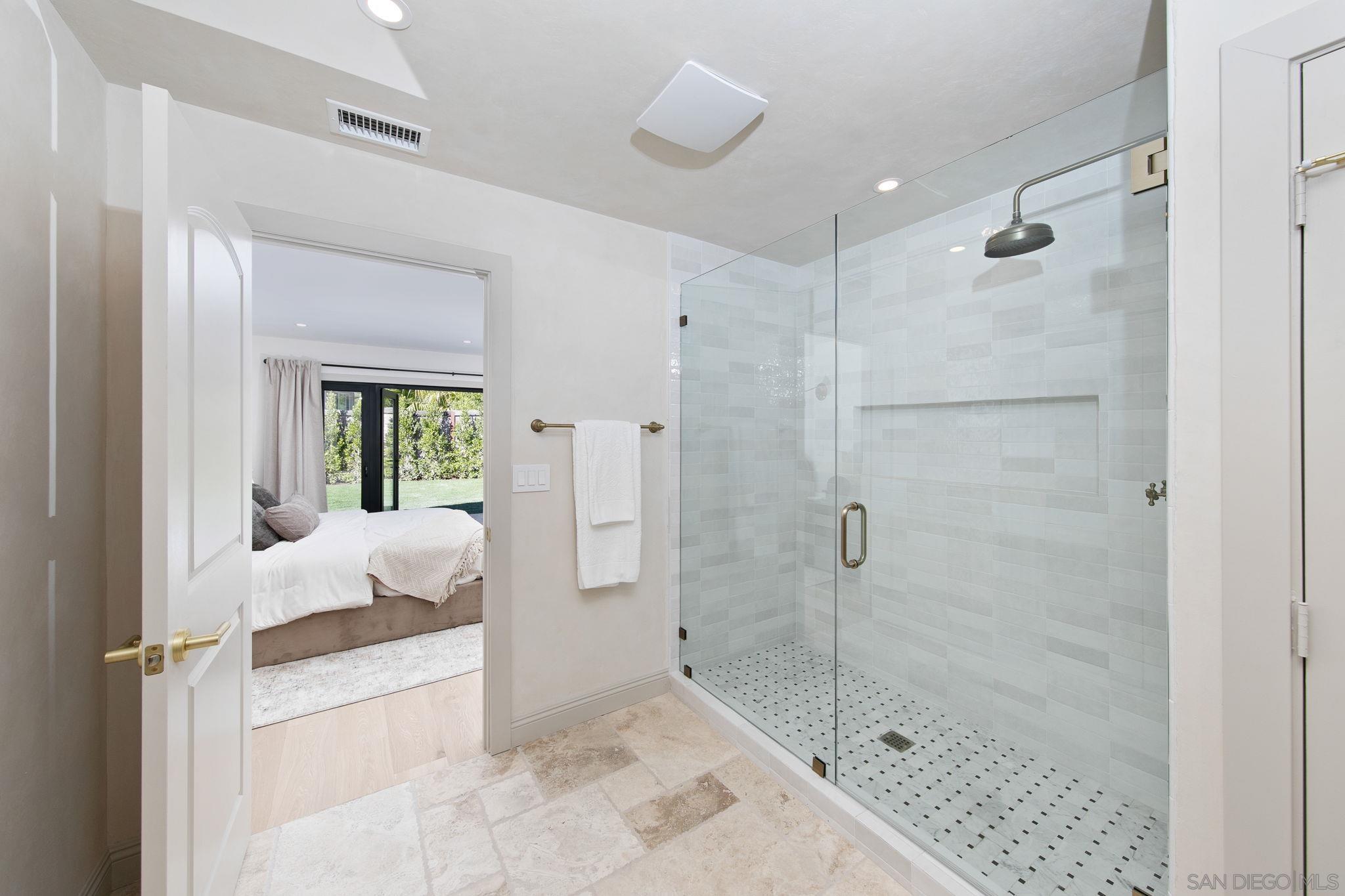 Detail Gallery Image 47 of 63 For 8390  Cliffridge Ln, La Jolla,  CA 92037 - 4 Beds | 2/1 Baths