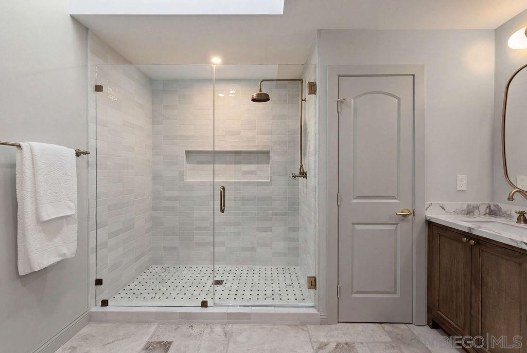 Detail Gallery Image 50 of 63 For 8390  Cliffridge Ln, La Jolla,  CA 92037 - 4 Beds | 2/1 Baths