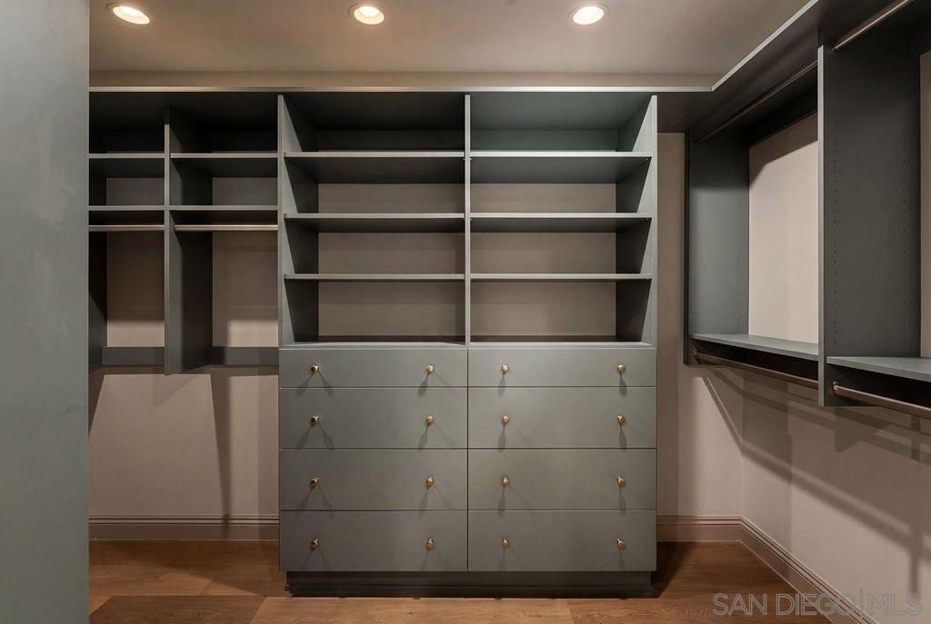 Detail Gallery Image 52 of 63 For 8390  Cliffridge Ln, La Jolla,  CA 92037 - 4 Beds | 2/1 Baths