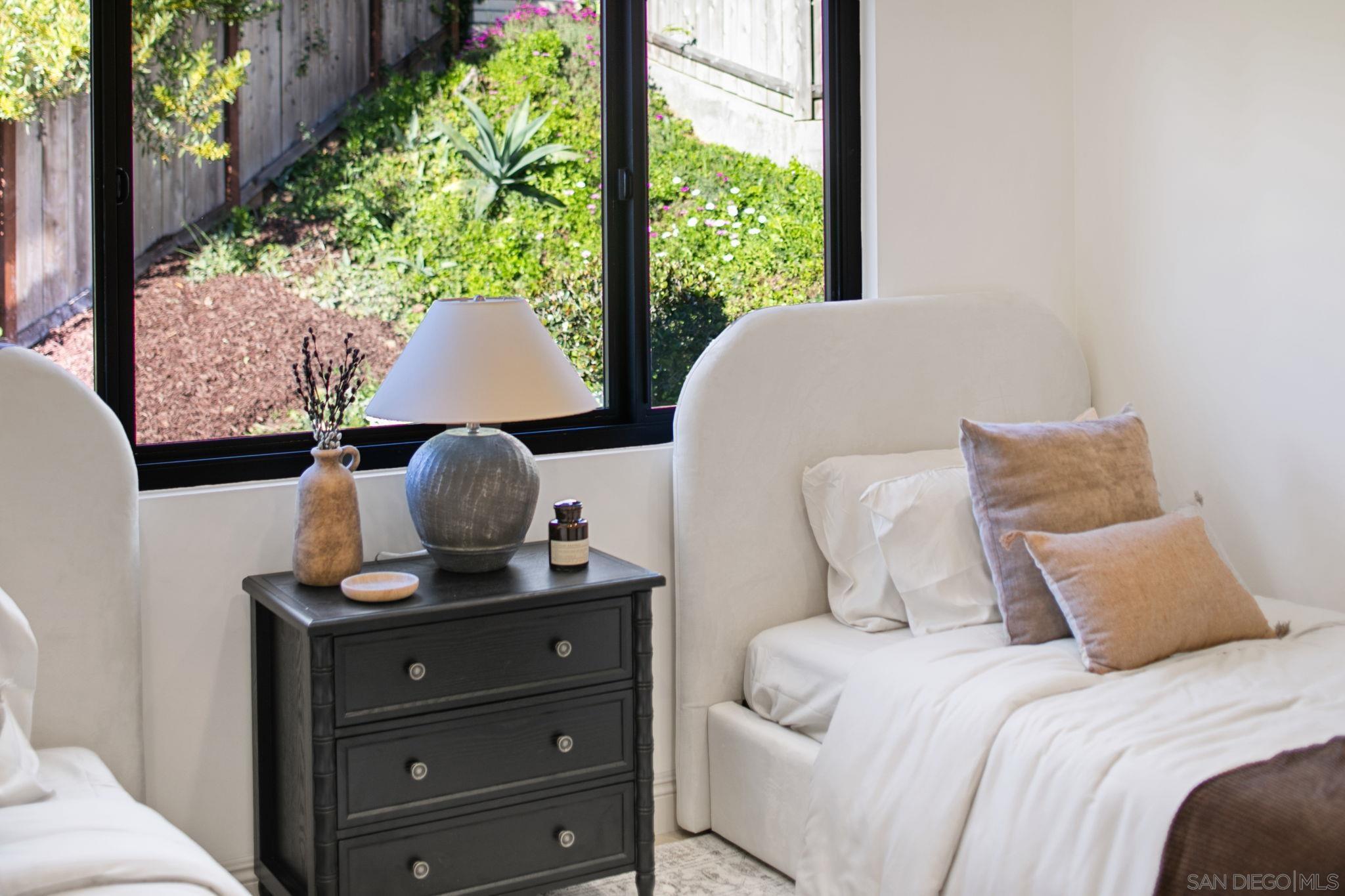 Detail Gallery Image 58 of 63 For 8390  Cliffridge Ln, La Jolla,  CA 92037 - 4 Beds | 2/1 Baths