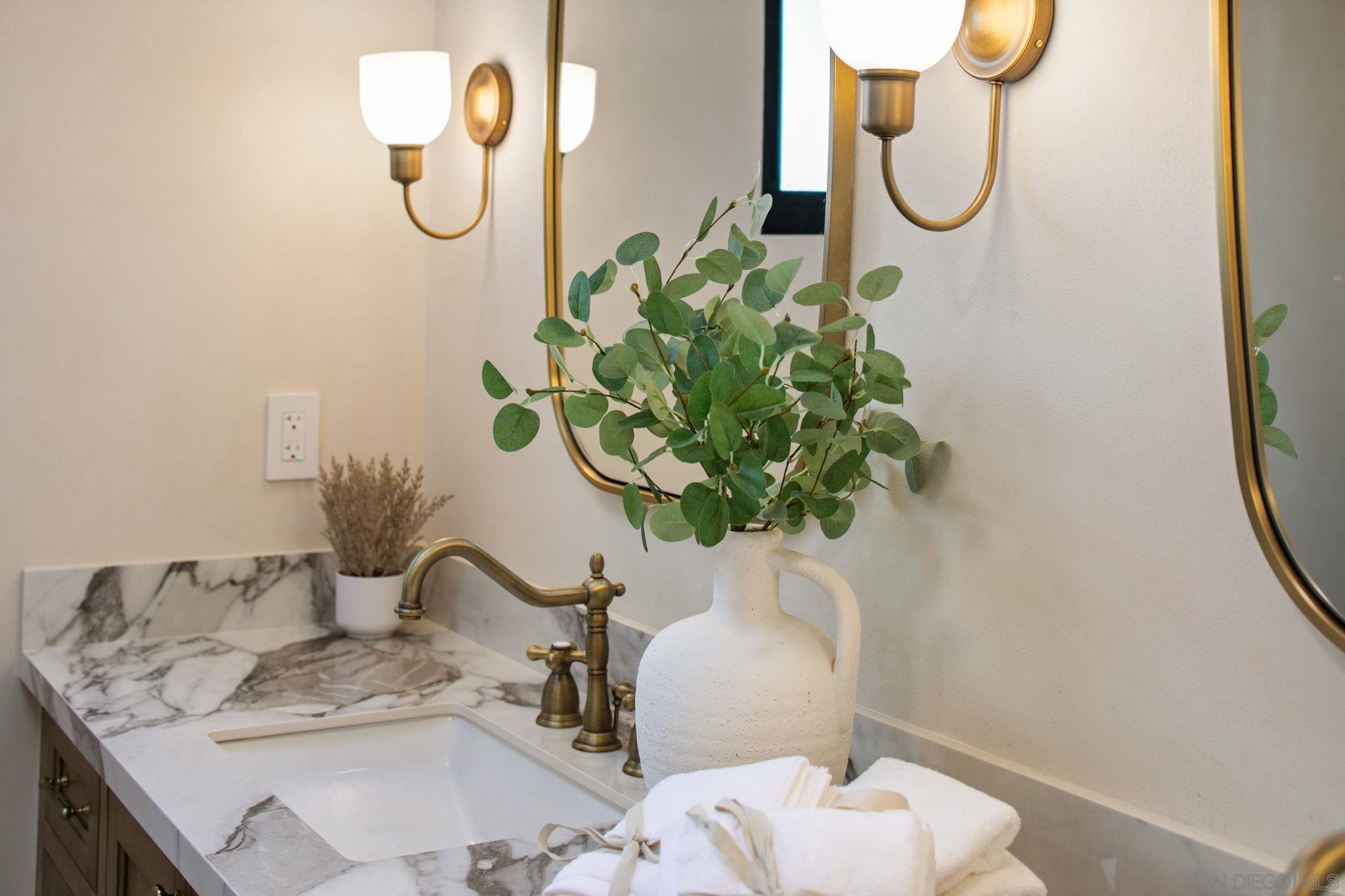 Detail Gallery Image 61 of 63 For 8390  Cliffridge Ln, La Jolla,  CA 92037 - 4 Beds | 2/1 Baths