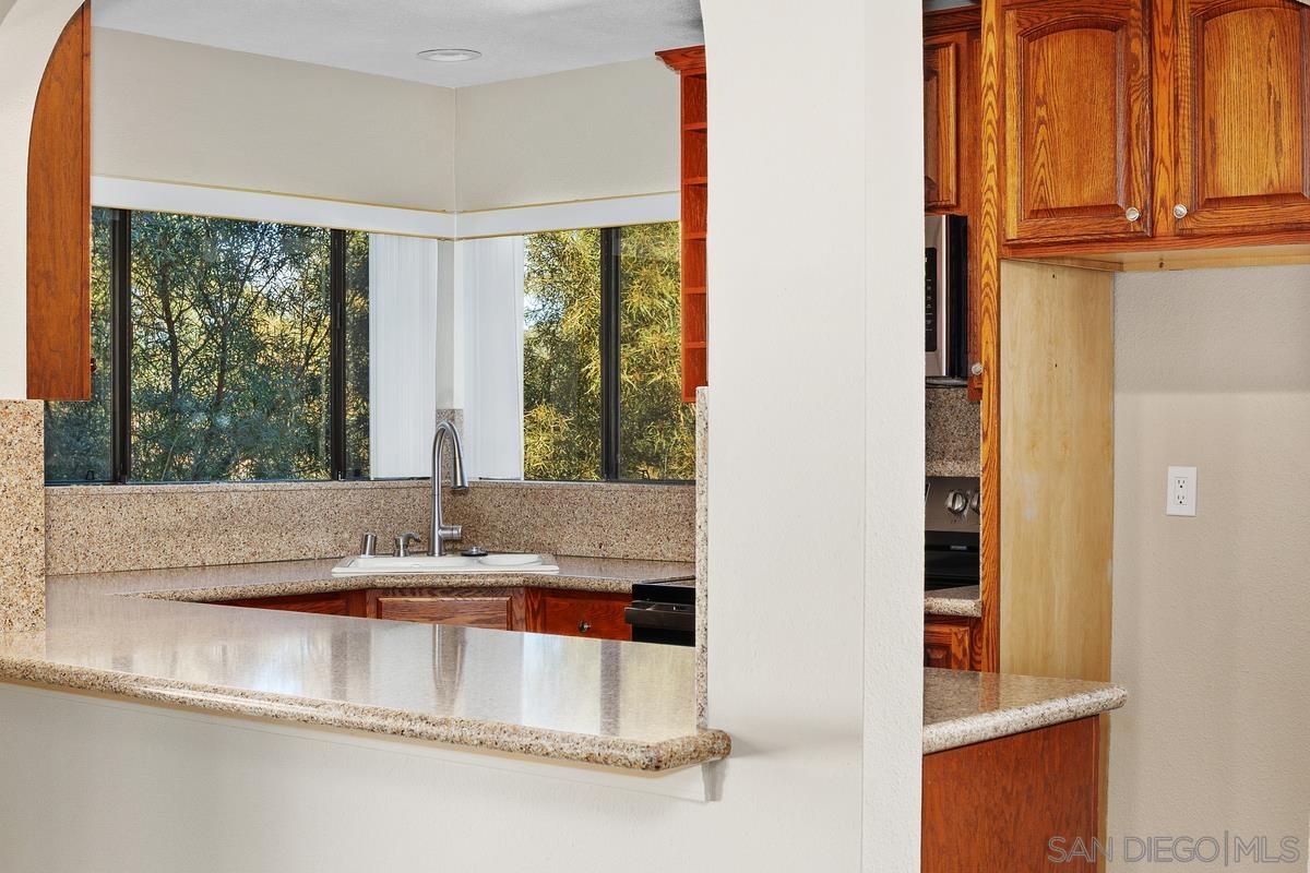 Detail Gallery Image 13 of 42 For 17627  Pomerado Rd  #137,  San Diego,  CA 92128 - 2 Beds | 2 Baths