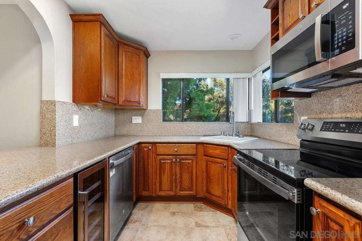Detail Gallery Image 15 of 42 For 17627  Pomerado Rd  #137,  San Diego,  CA 92128 - 2 Beds | 2 Baths