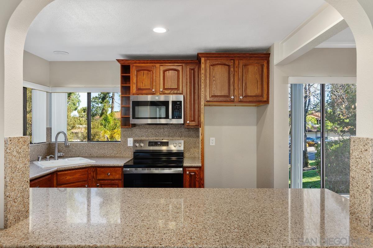 Detail Gallery Image 18 of 42 For 17627  Pomerado Rd  #137,  San Diego,  CA 92128 - 2 Beds | 2 Baths