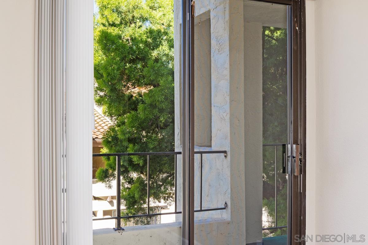 Detail Gallery Image 27 of 42 For 17627  Pomerado Rd  #137,  San Diego,  CA 92128 - 2 Beds | 2 Baths