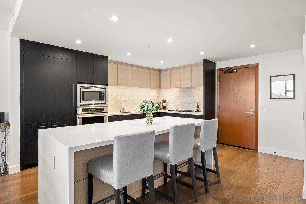 Detail Gallery Image 2 of 56 For 1388  Kettner Blvd  #501,  San Diego,  CA 92101 - 2 Beds | 2 Baths