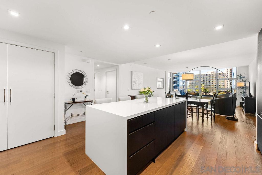 Detail Gallery Image 9 of 56 For 1388  Kettner Blvd  #501,  San Diego,  CA 92101 - 2 Beds | 2 Baths