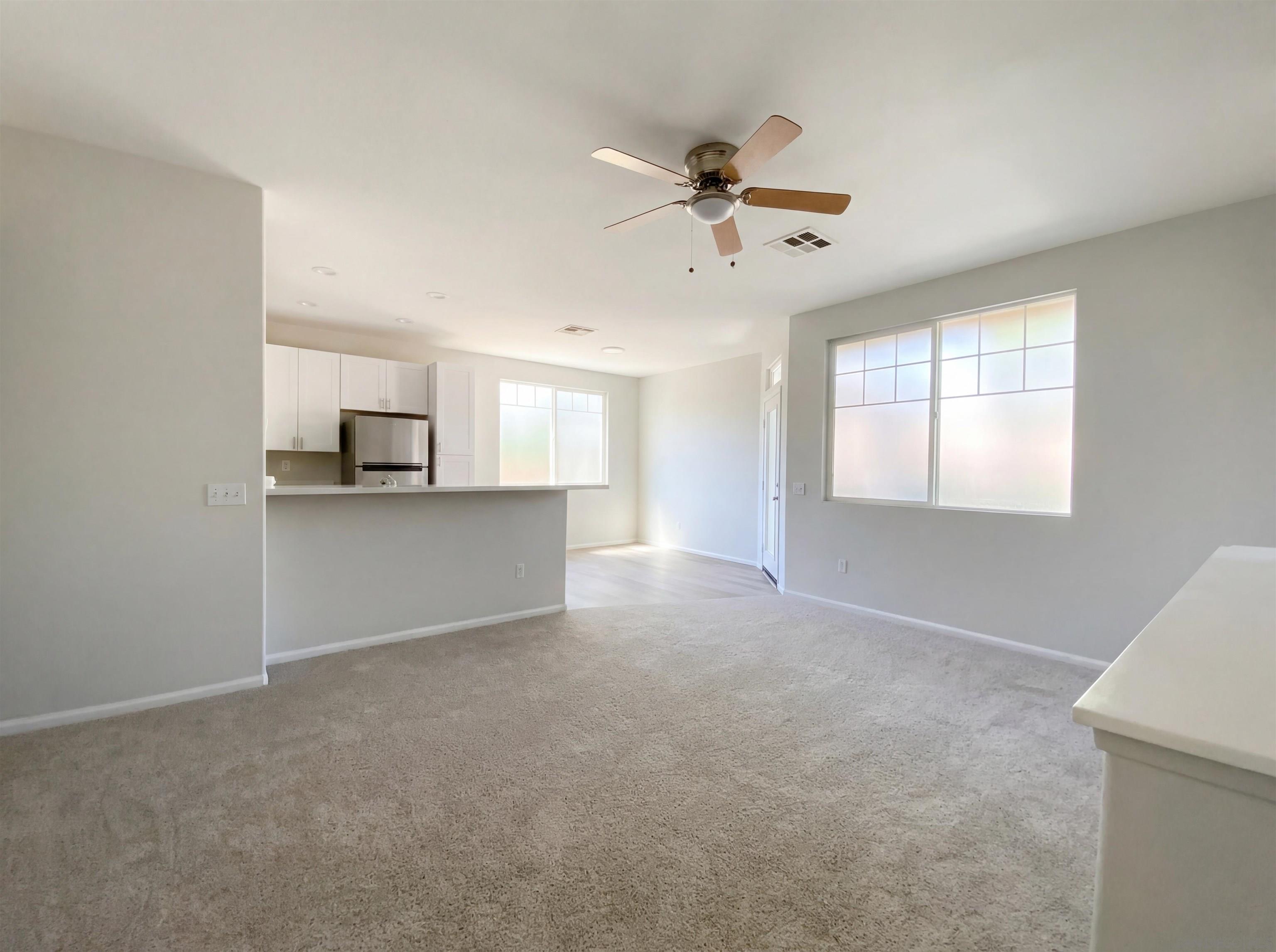 Detail Gallery Image 3 of 16 For 9663 W Canyon Ter  #1,  San Diego,  CA 92123 - 2 Beds | 2 Baths
