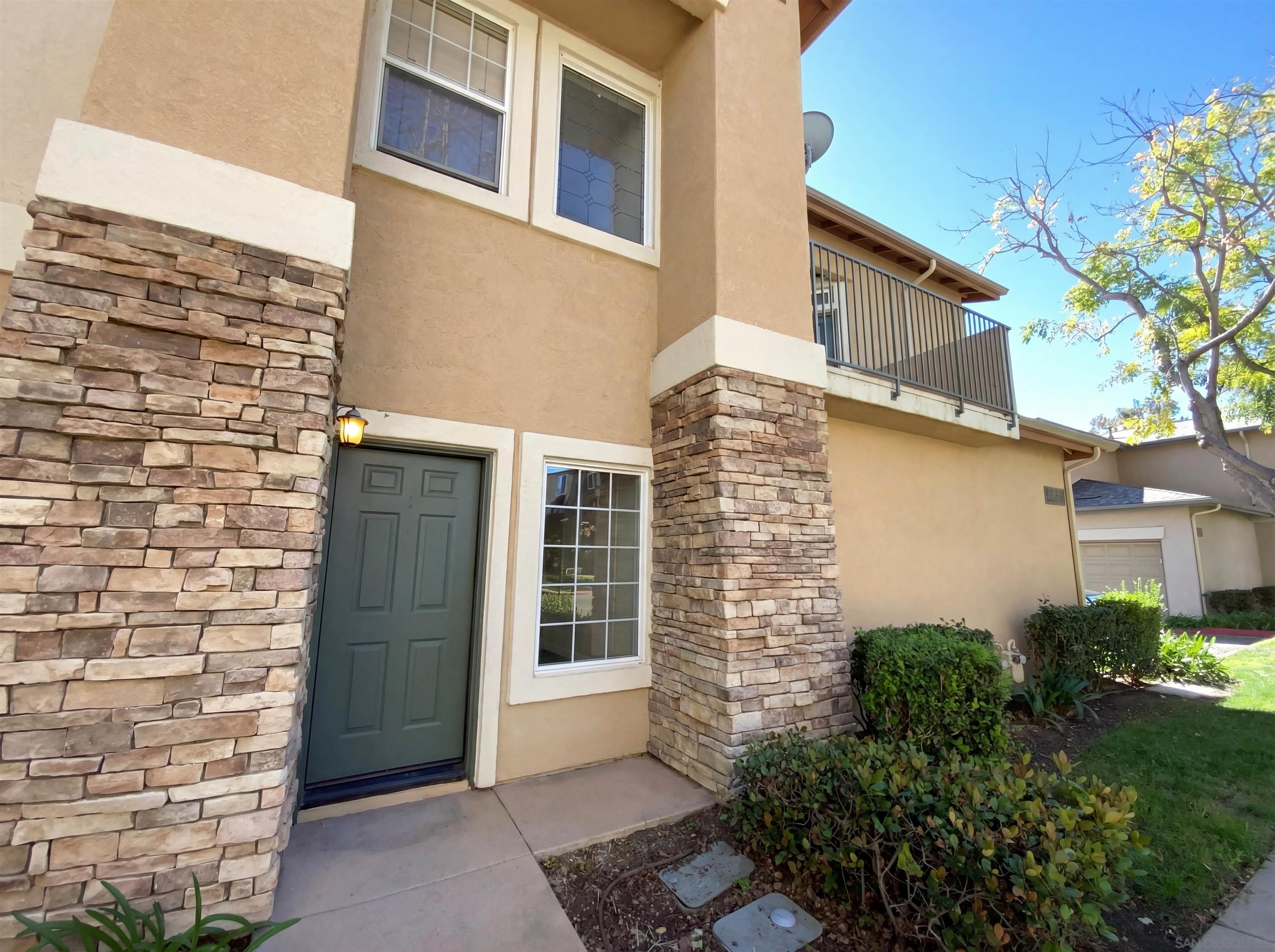 Detail Gallery Image 6 of 16 For 9663 W Canyon Ter  #1,  San Diego,  CA 92123 - 2 Beds | 2 Baths