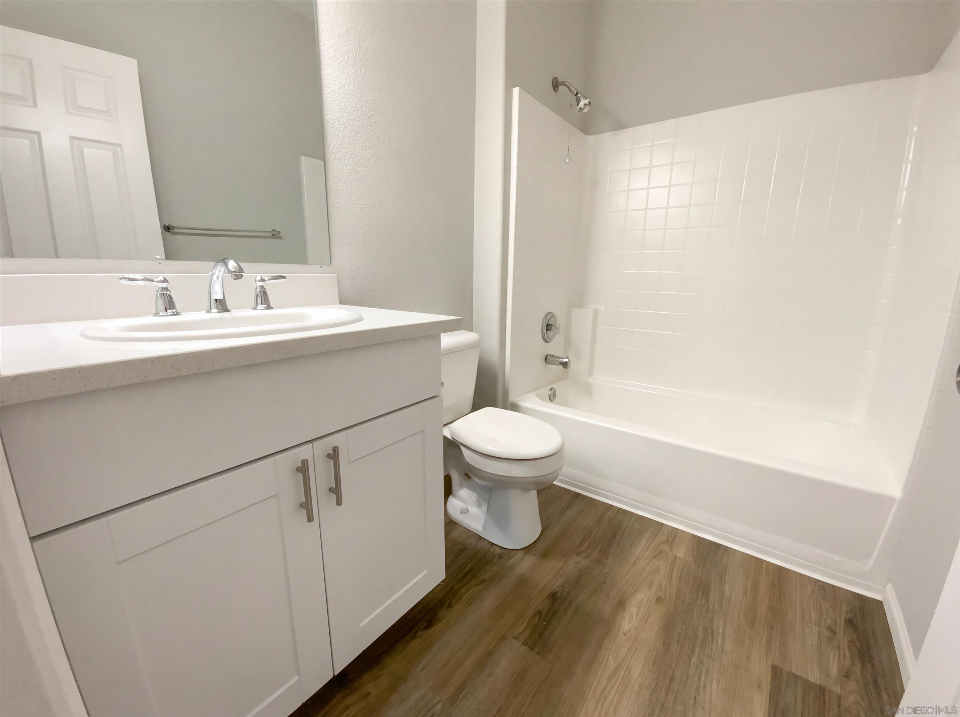 Detail Gallery Image 10 of 16 For 9663 W Canyon Ter  #1,  San Diego,  CA 92123 - 2 Beds | 2 Baths