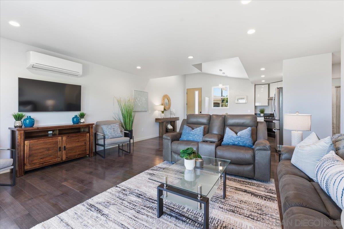 Detail Gallery Image 7 of 37 For 5447  Soledad Rd, La Jolla,  CA 92037 - 2 Beds | 1 Baths