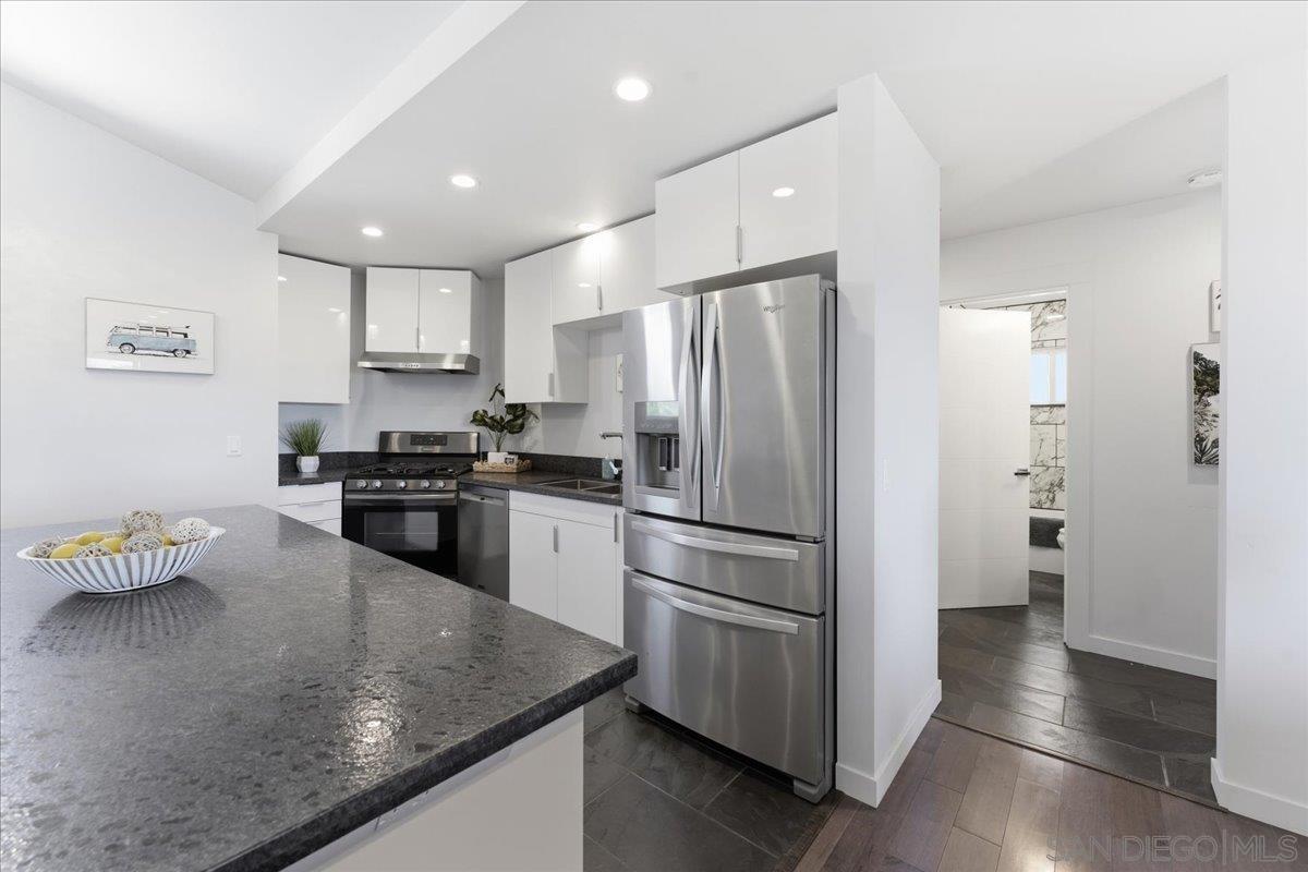 Detail Gallery Image 10 of 37 For 5447  Soledad Rd, La Jolla,  CA 92037 - 2 Beds | 1 Baths