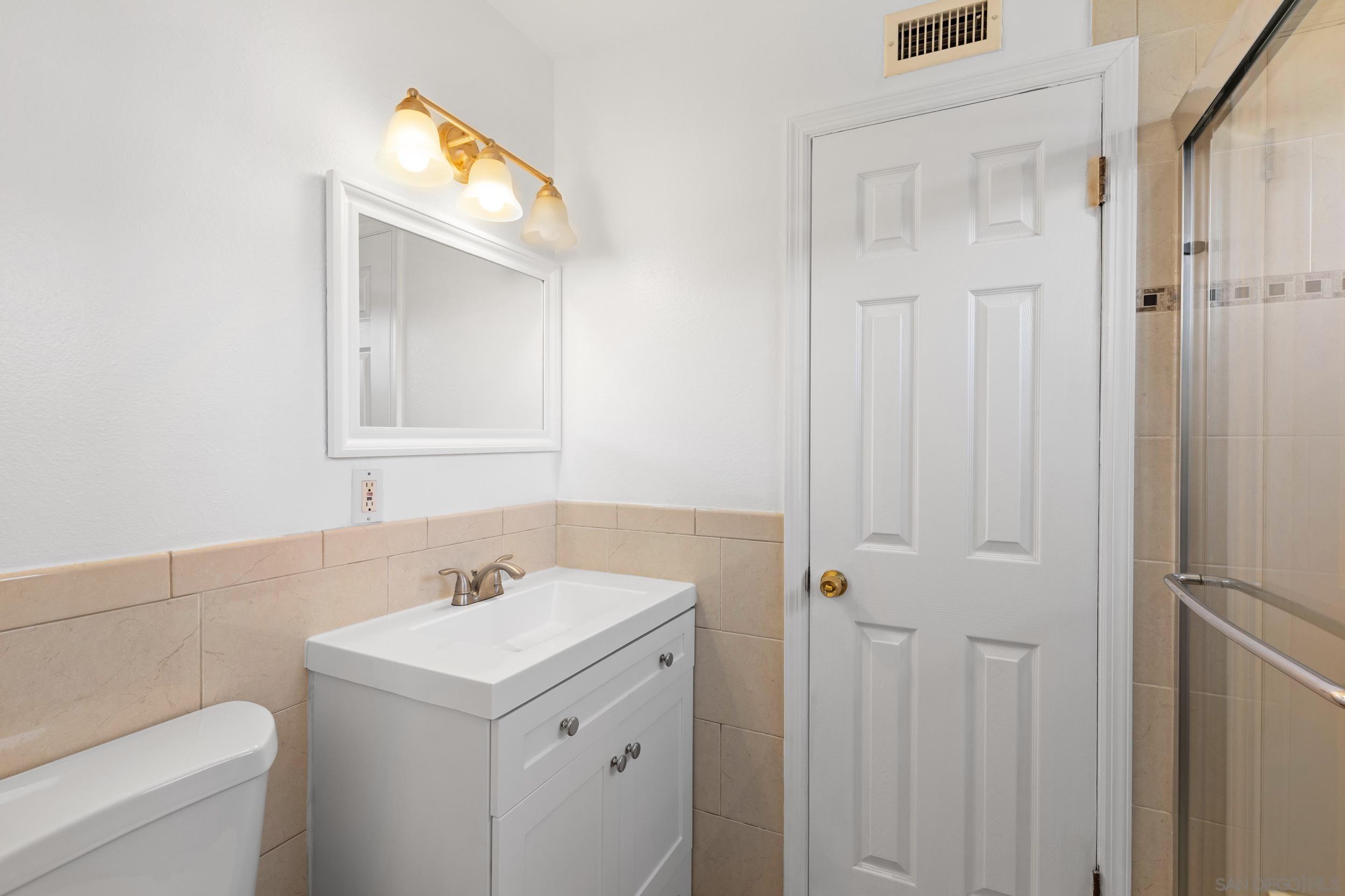 Detail Gallery Image 12 of 22 For 7474  Salerno St., San Diego,  CA 92111 - 3 Beds | 2 Baths