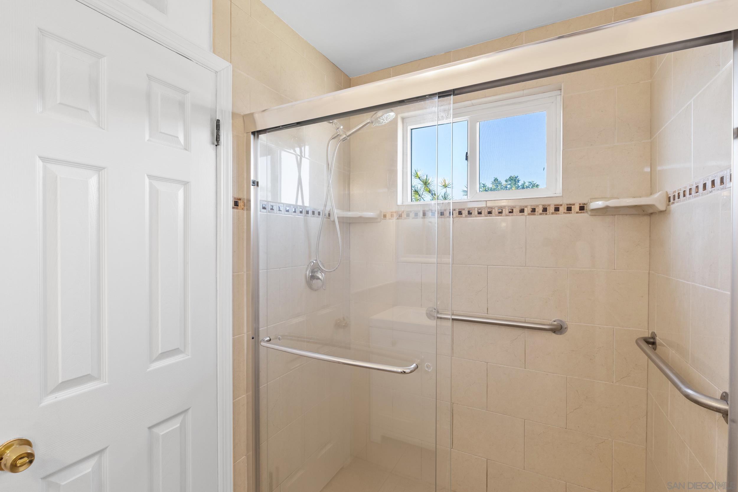 Detail Gallery Image 14 of 22 For 7474  Salerno St., San Diego,  CA 92111 - 3 Beds | 2 Baths