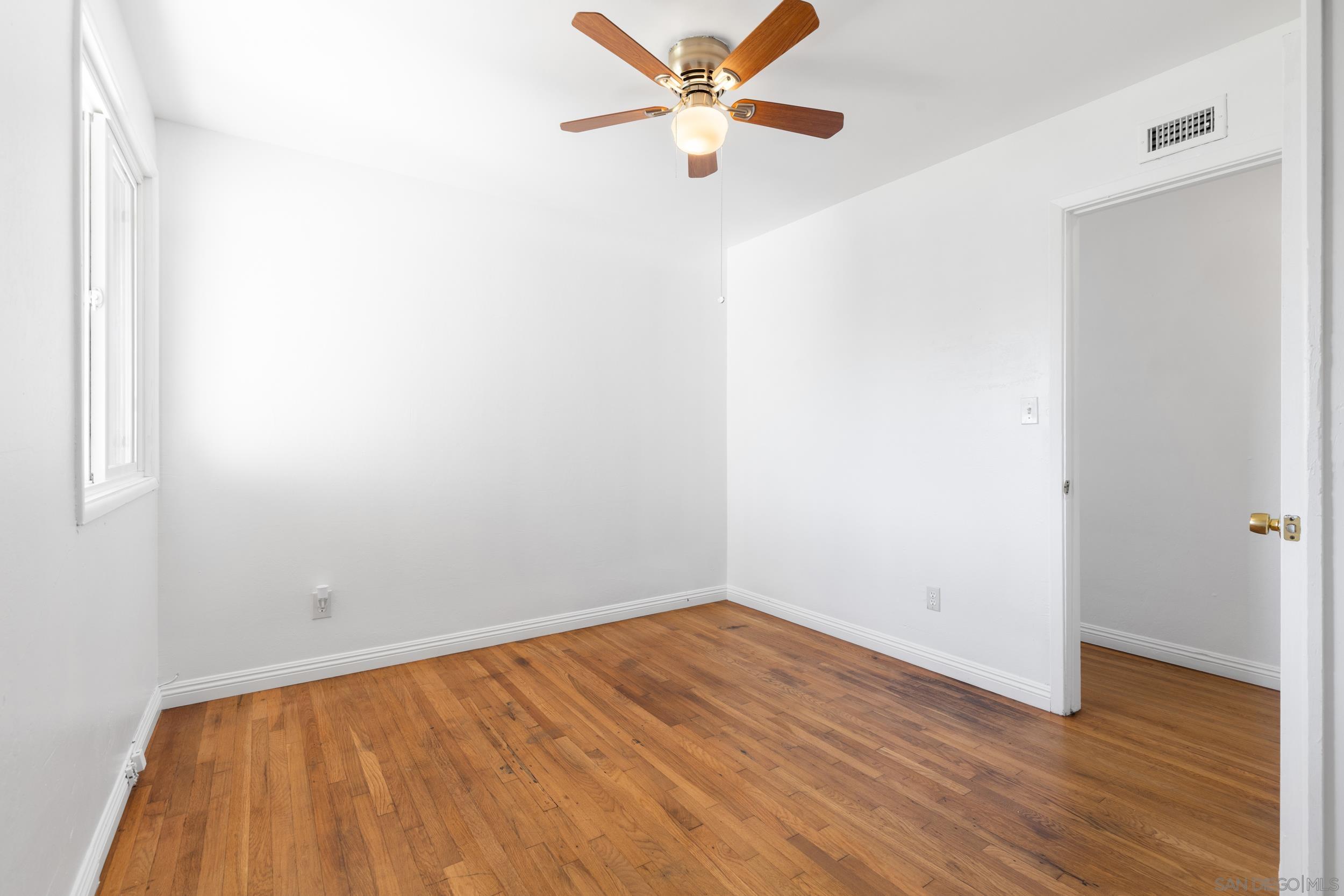 Detail Gallery Image 16 of 22 For 7474  Salerno St., San Diego,  CA 92111 - 3 Beds | 2 Baths