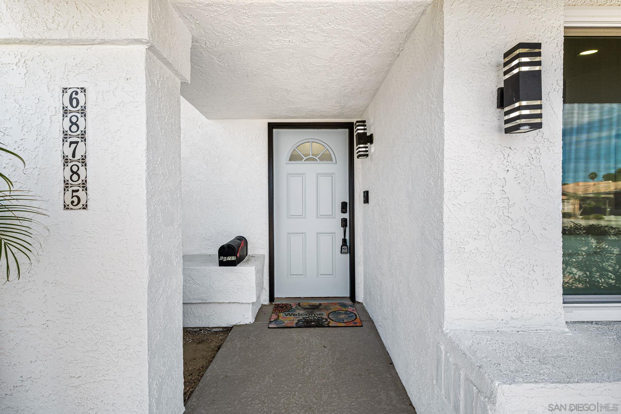 Detail Gallery Image 2 of 45 For 68785  Jarana Rd, Cathedral City,  CA 92234 - 3 Beds | 2/1 Baths