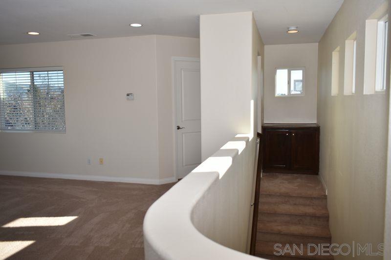 Detail Gallery Image 12 of 48 For 1437  Caminito Sicilia, Chula Vista,  CA 91915 - 3 Beds | 3/2 Baths