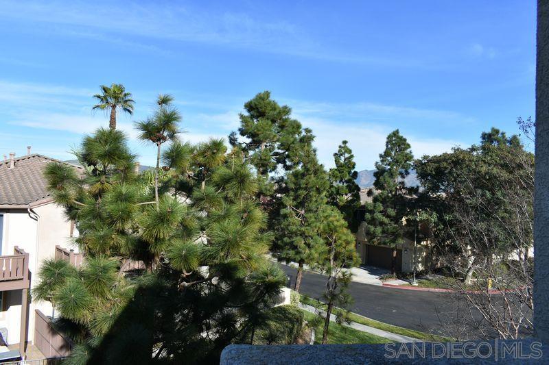 Detail Gallery Image 14 of 48 For 1437  Caminito Sicilia, Chula Vista,  CA 91915 - 3 Beds | 3/2 Baths