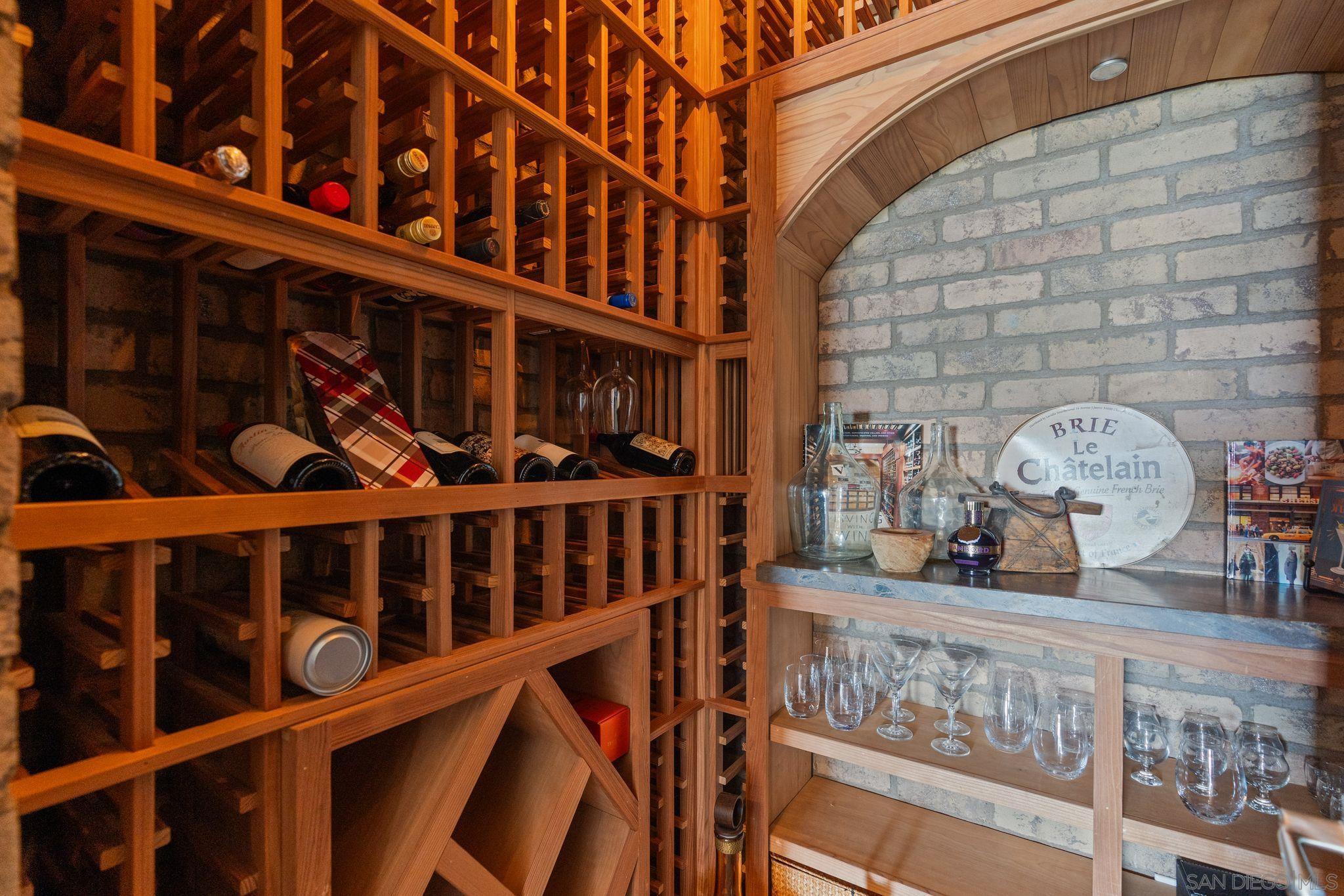 Detail Gallery Image 13 of 34 For 18264  Avenida Manantial, Rancho Santa Fe,  CA 92067 - 5 Beds | 5/2 Baths