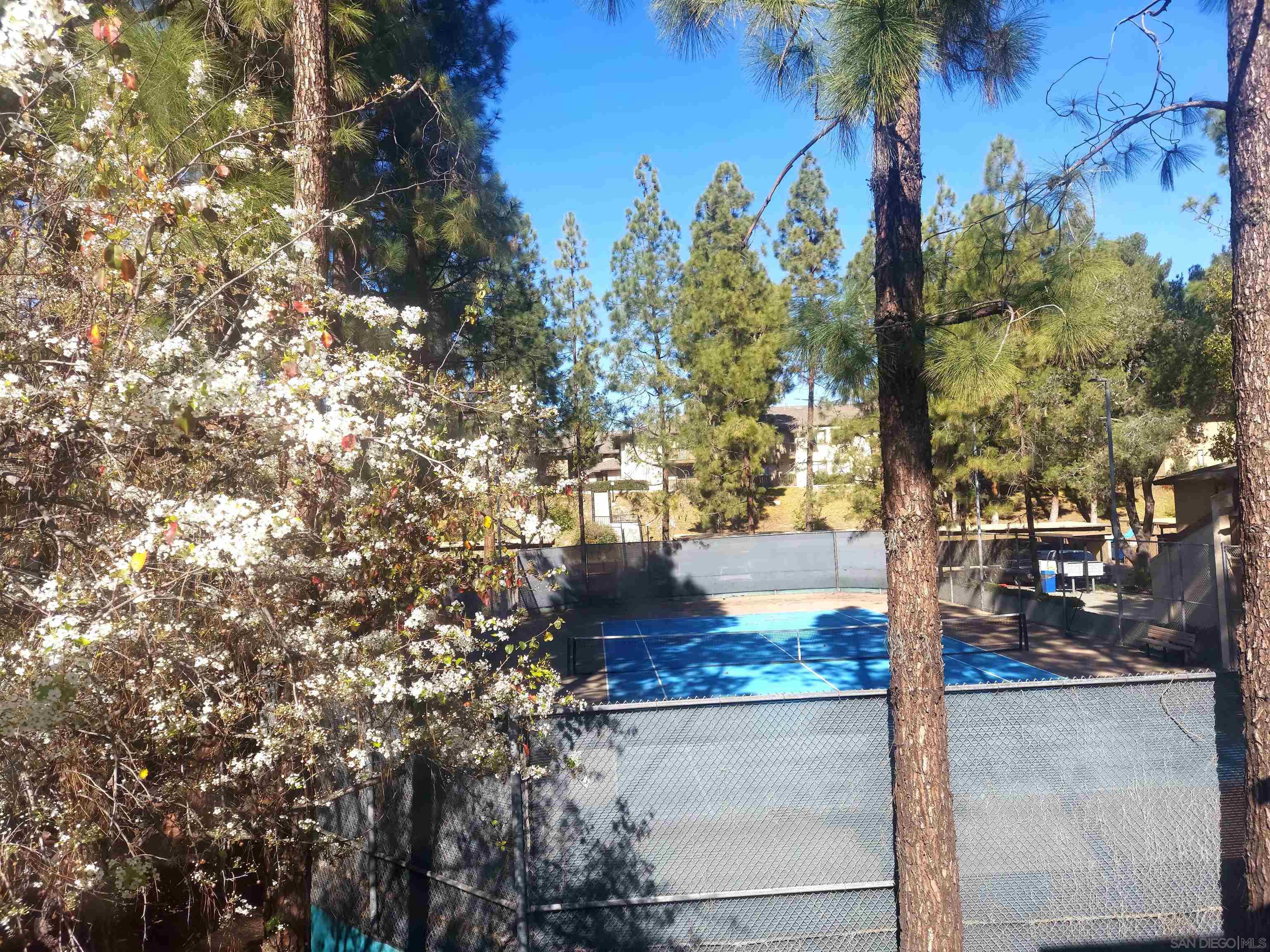 Detail Gallery Image 4 of 31 For 10258  Black Mountain Road  146, San Diego,  CA 92126 - 2 Beds | 2 Baths