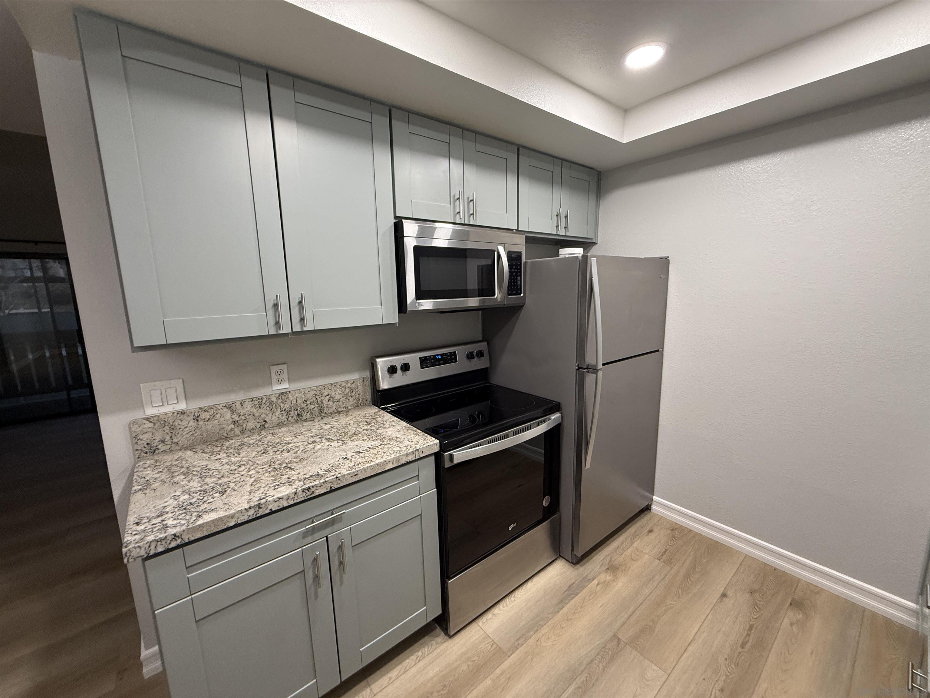 Detail Gallery Image 10 of 31 For 10258  Black Mountain Road  146, San Diego,  CA 92126 - 2 Beds | 2 Baths