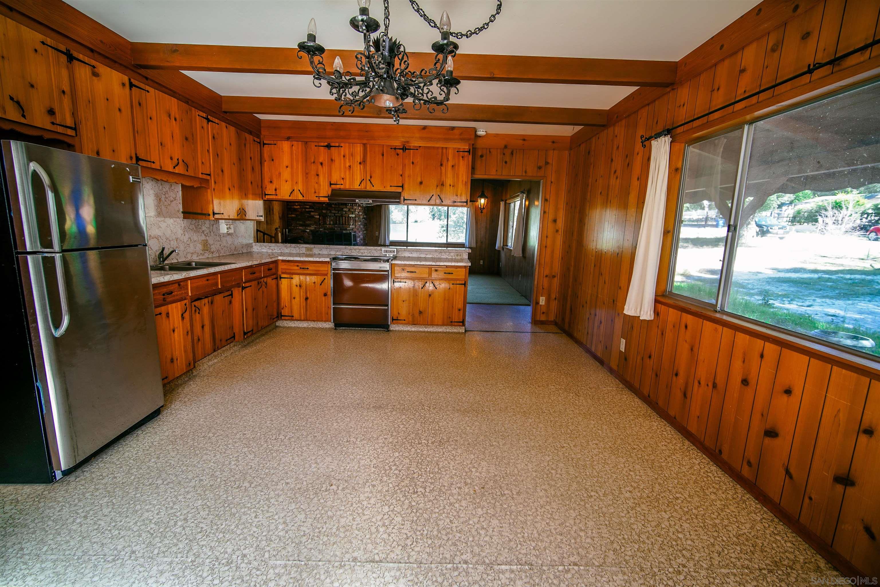 Detail Gallery Image 12 of 62 For 2570  Live Oaks Trl, Boulevard,  CA 91905 - 4 Beds | 2 Baths