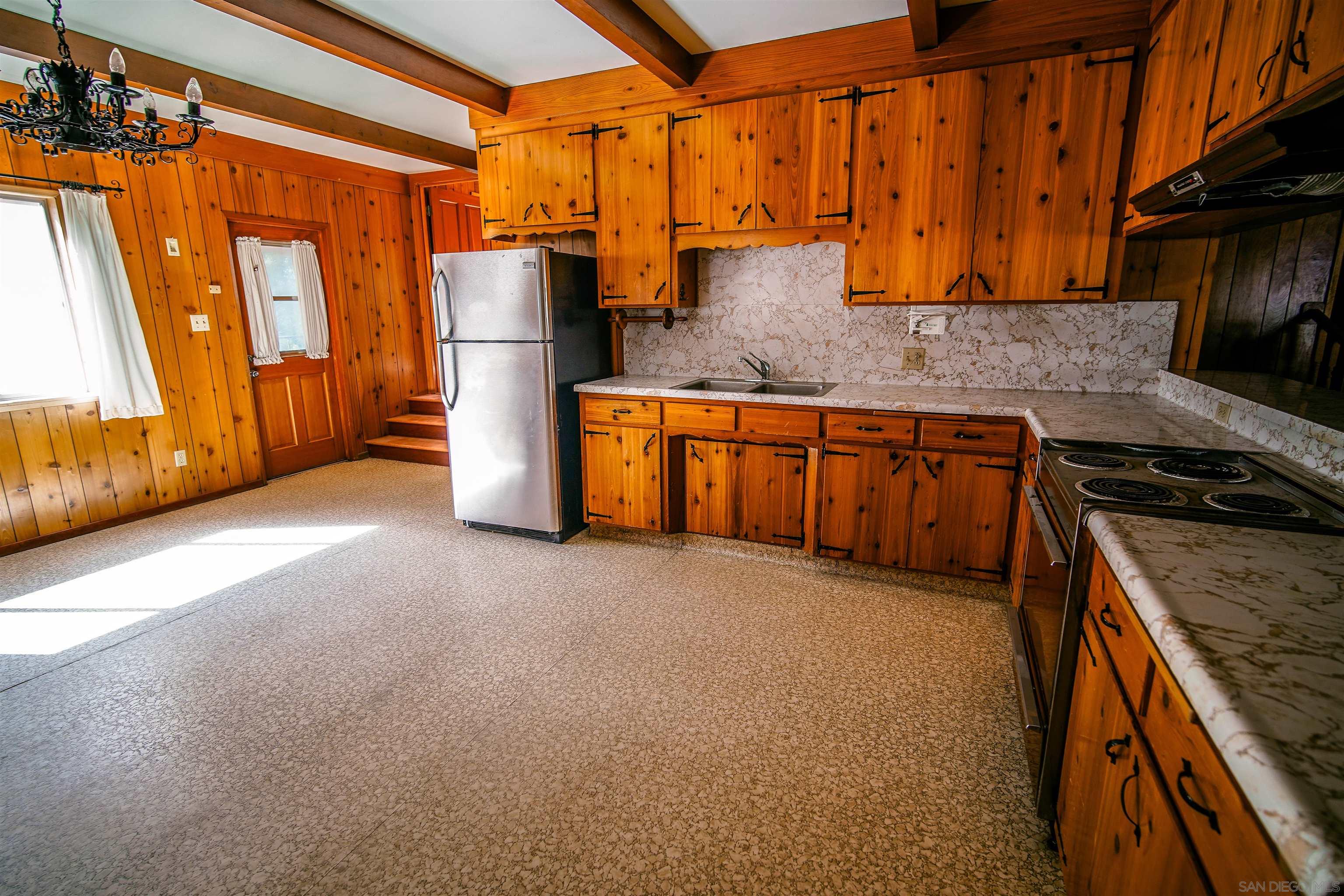 Detail Gallery Image 17 of 62 For 2570  Live Oaks Trl, Boulevard,  CA 91905 - 4 Beds | 2 Baths