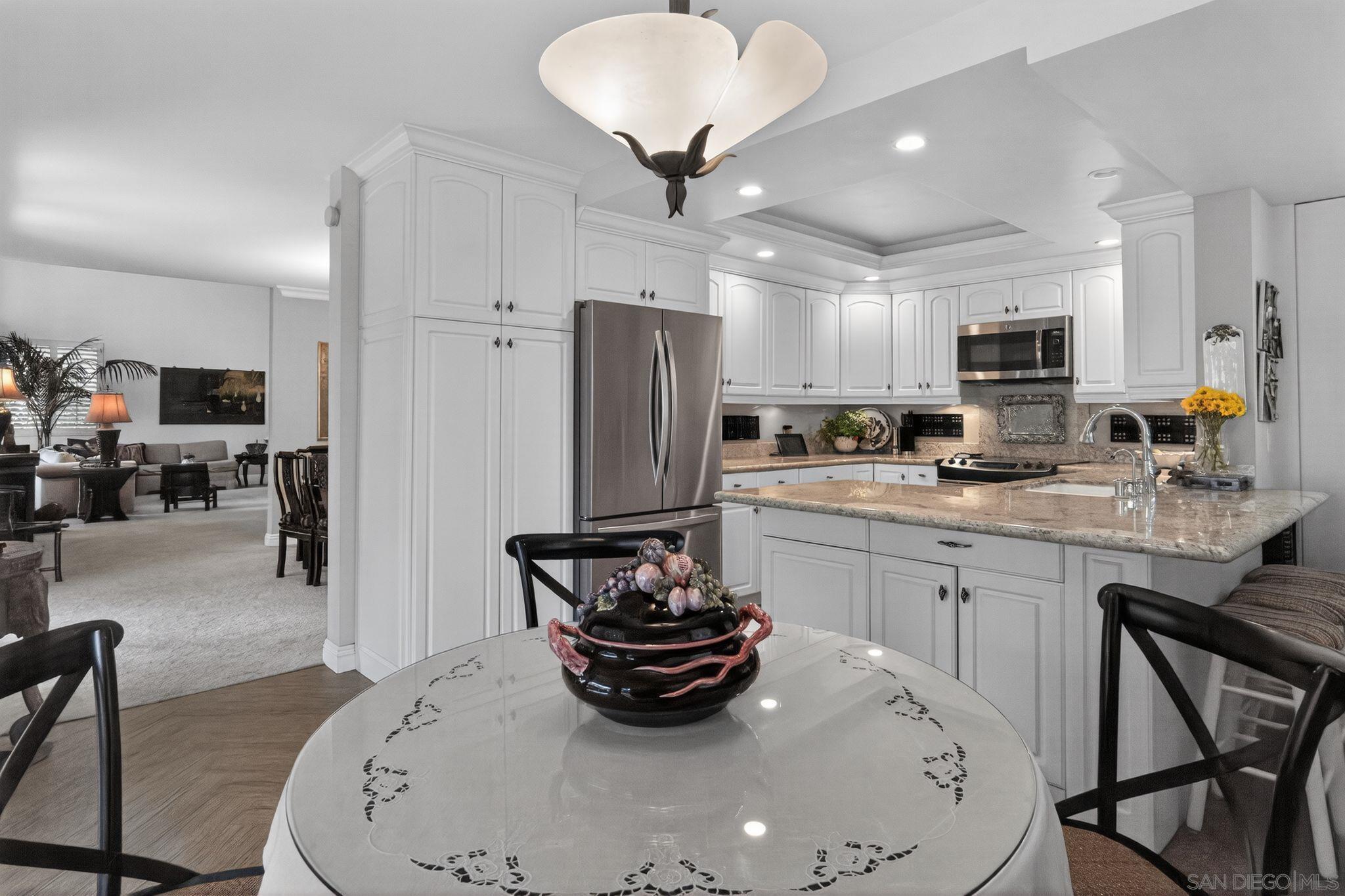 Detail Gallery Image 14 of 37 For 4323  Caminito Pintoresco, San Diego,  CA 92108 - 3 Beds | 2/1 Baths