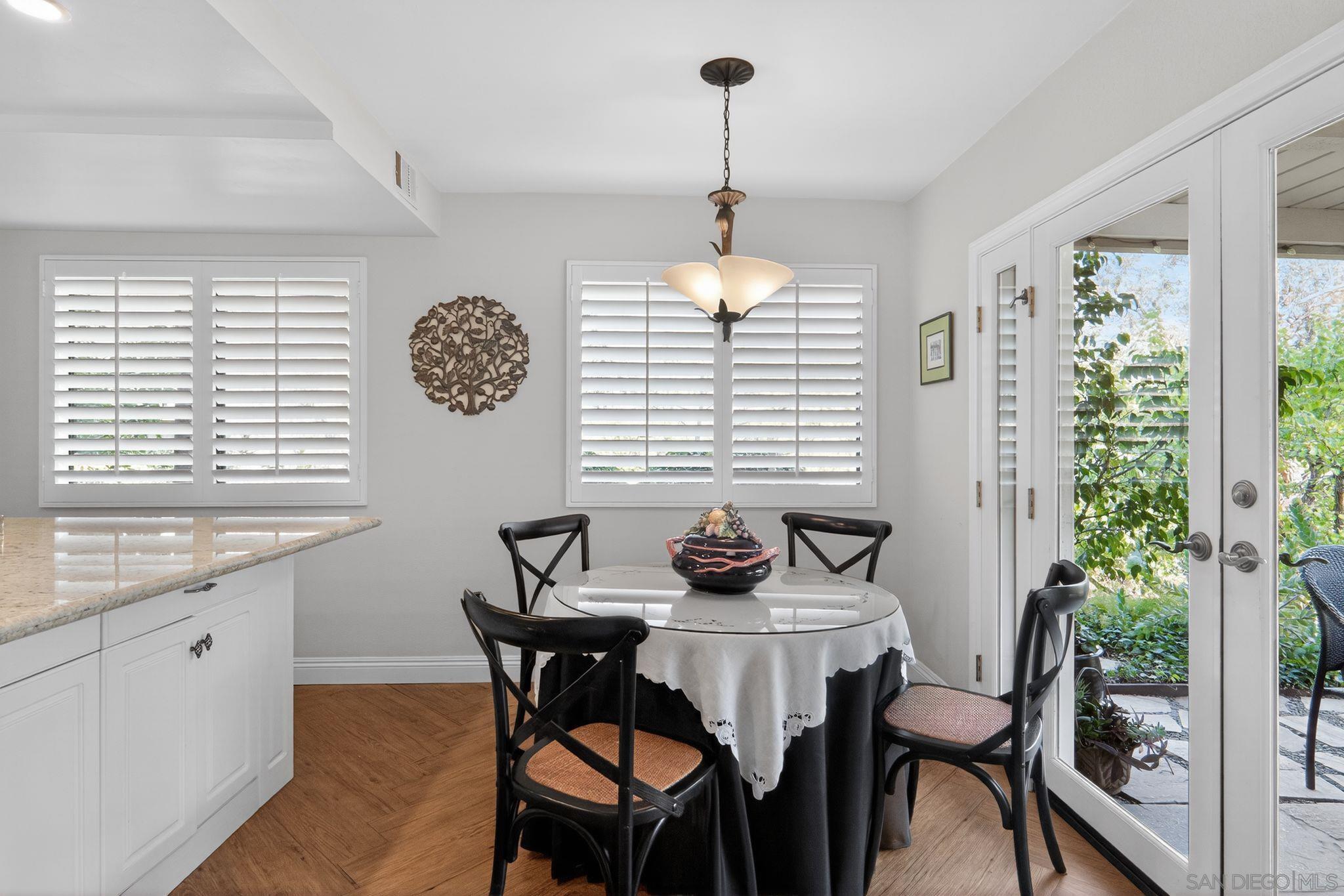 Detail Gallery Image 16 of 37 For 4323  Caminito Pintoresco, San Diego,  CA 92108 - 3 Beds | 2/1 Baths