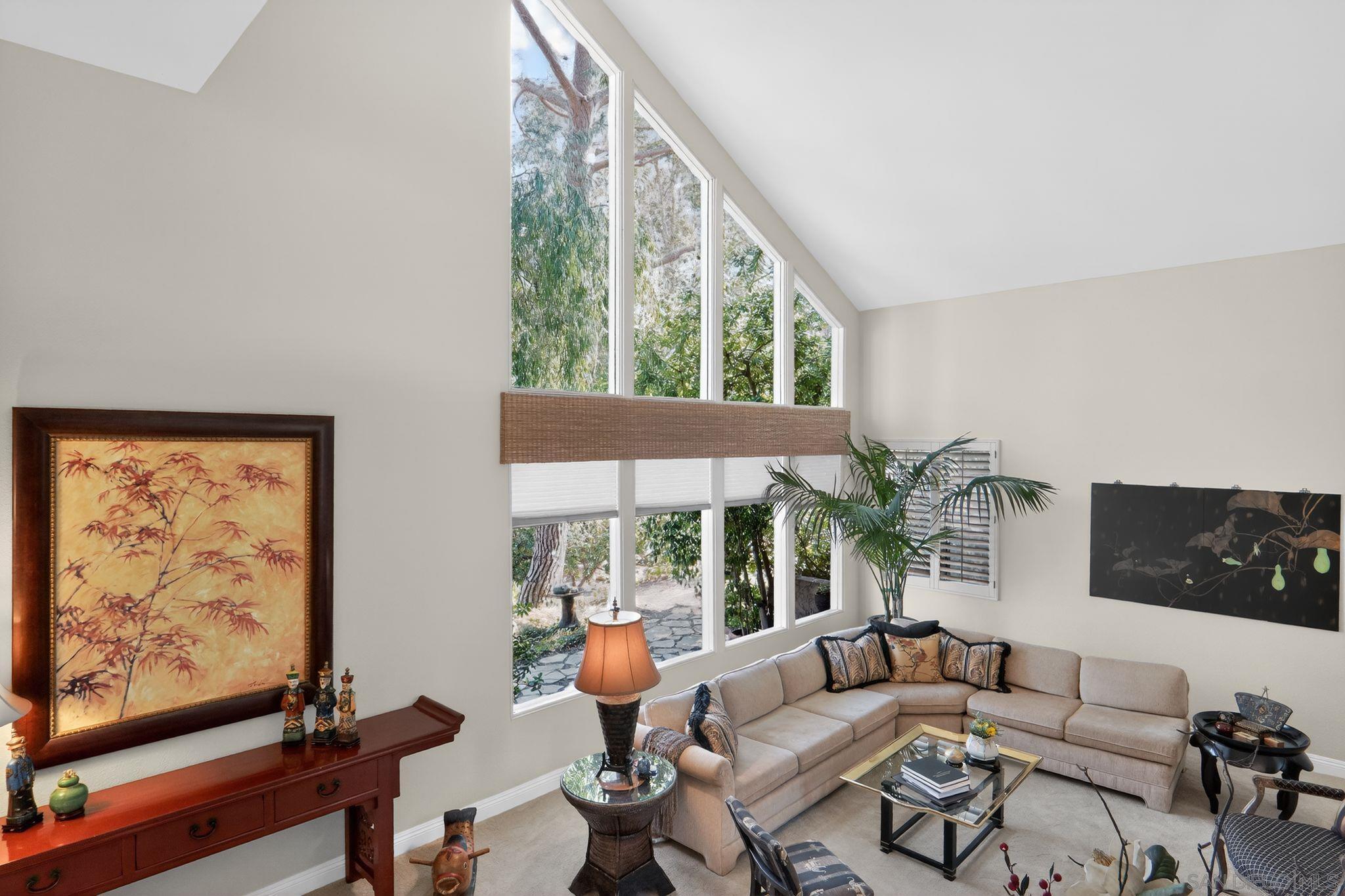 Detail Gallery Image 5 of 37 For 4323  Caminito Pintoresco, San Diego,  CA 92108 - 3 Beds | 2/1 Baths