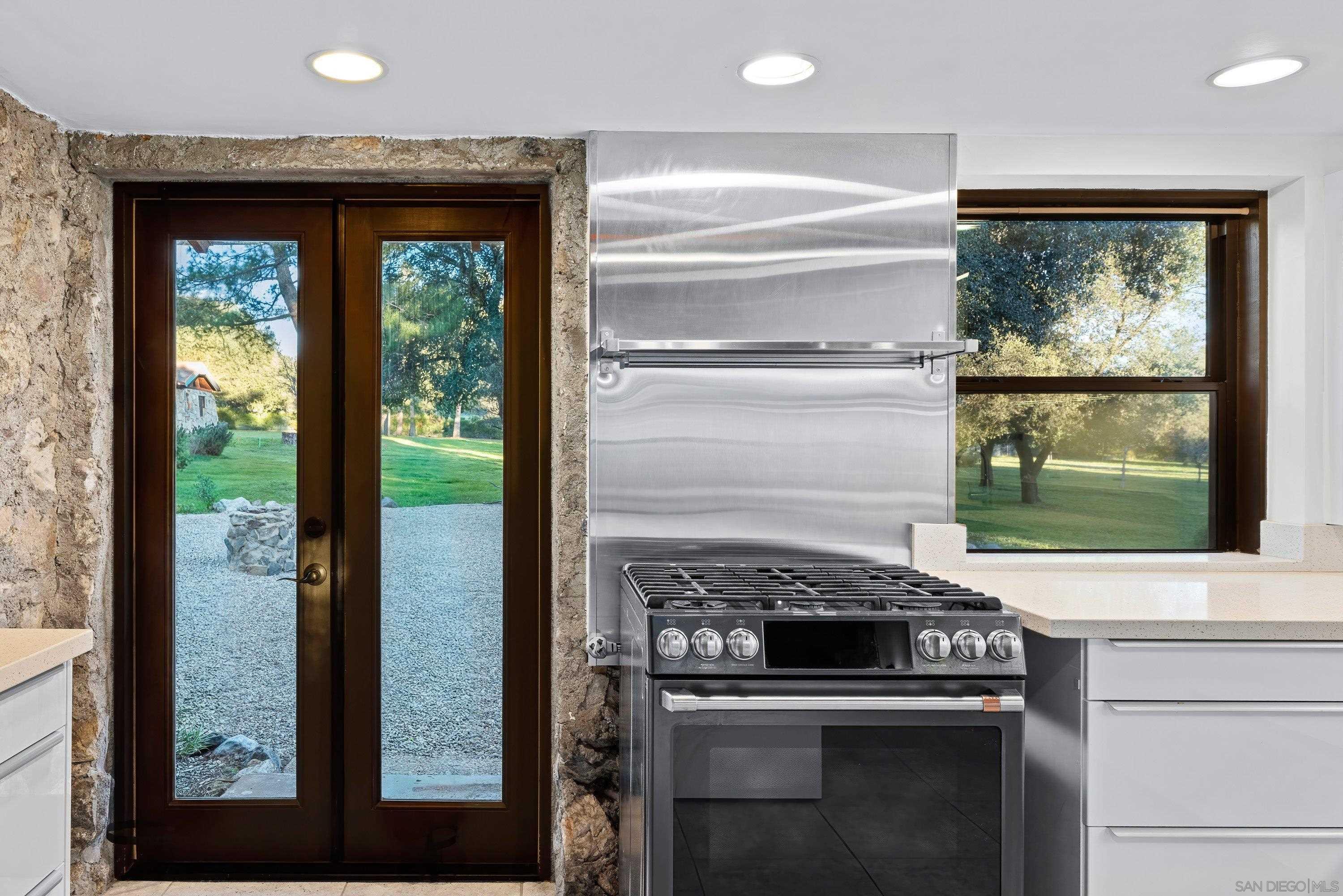 Detail Gallery Image 14 of 64 For 27546  Old Highway 80, Guatay,  CA 91931 - 3 Beds | 2 Baths