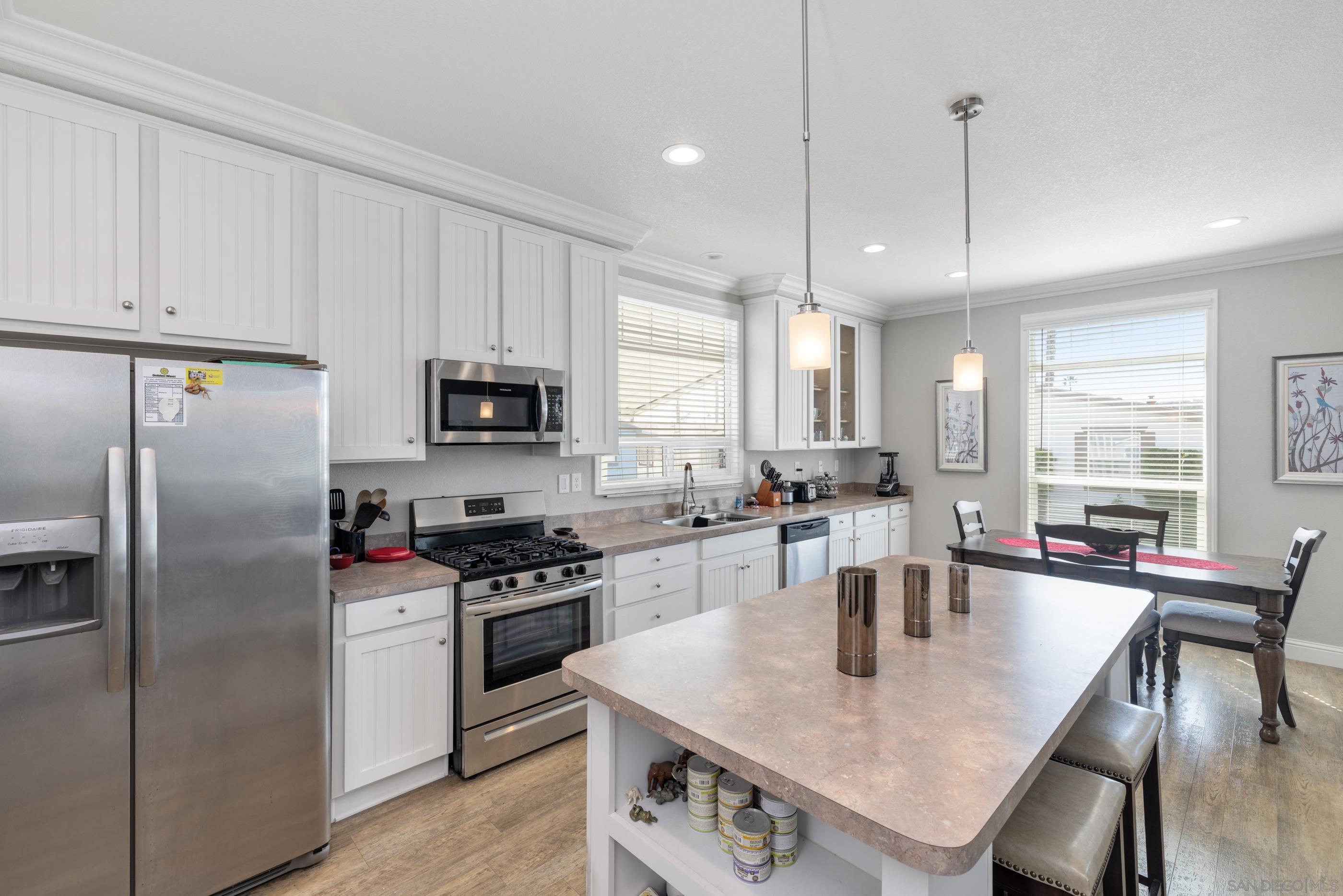 Detail Gallery Image 5 of 21 For 14003  Jasmine  #193,  Poway,  CA 92064 - 3 Beds | 2 Baths