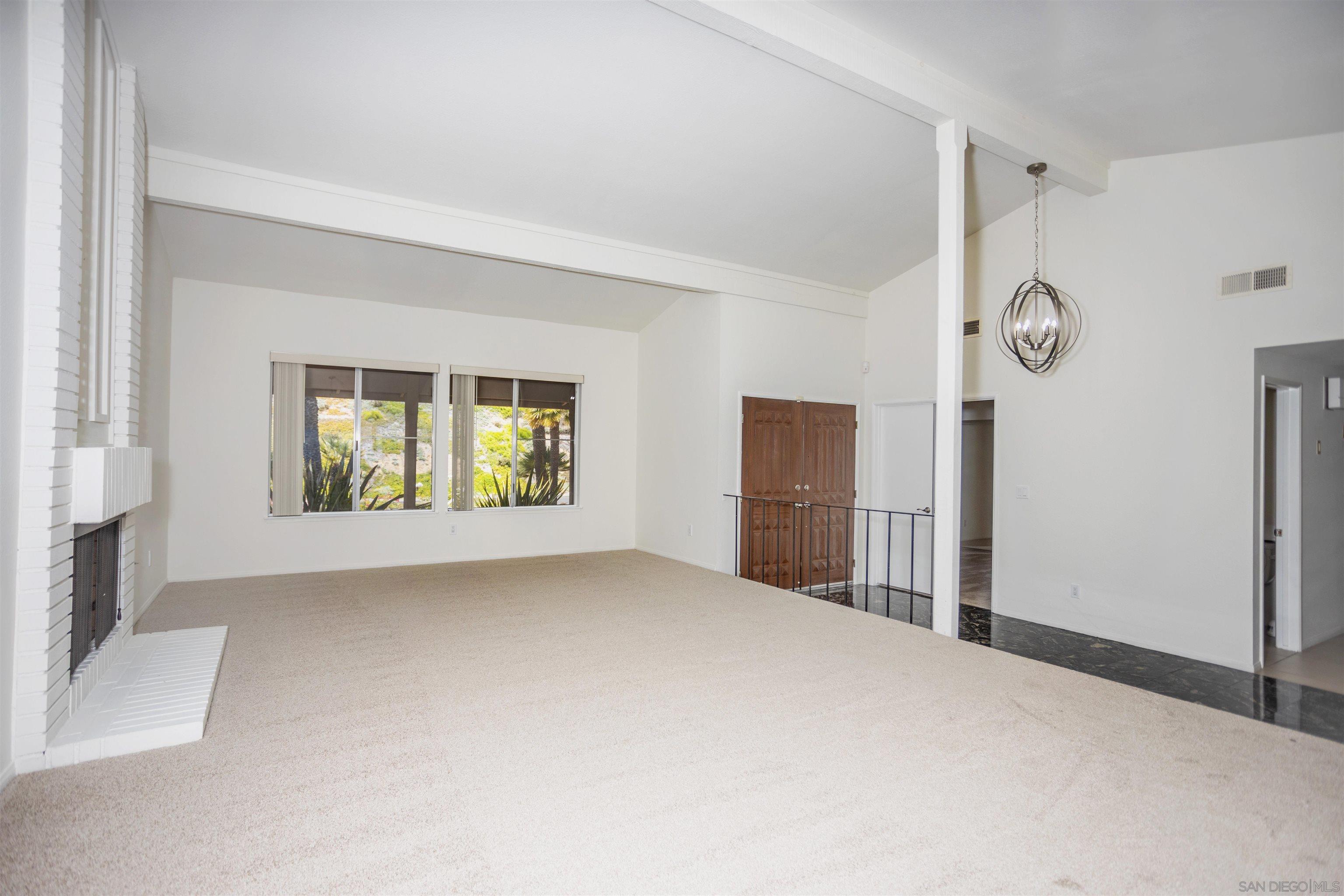 Detail Gallery Image 3 of 16 For 1591  Calle Leticia, La Jolla,  CA 92037 - 4 Beds | 2/1 Baths