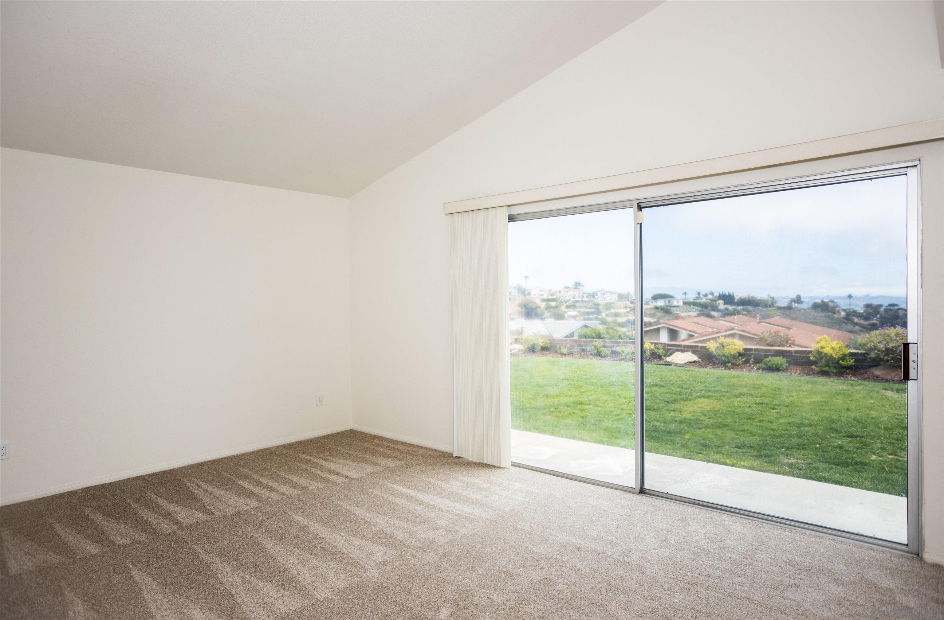 Detail Gallery Image 10 of 16 For 1591  Calle Leticia, La Jolla,  CA 92037 - 4 Beds | 2/1 Baths