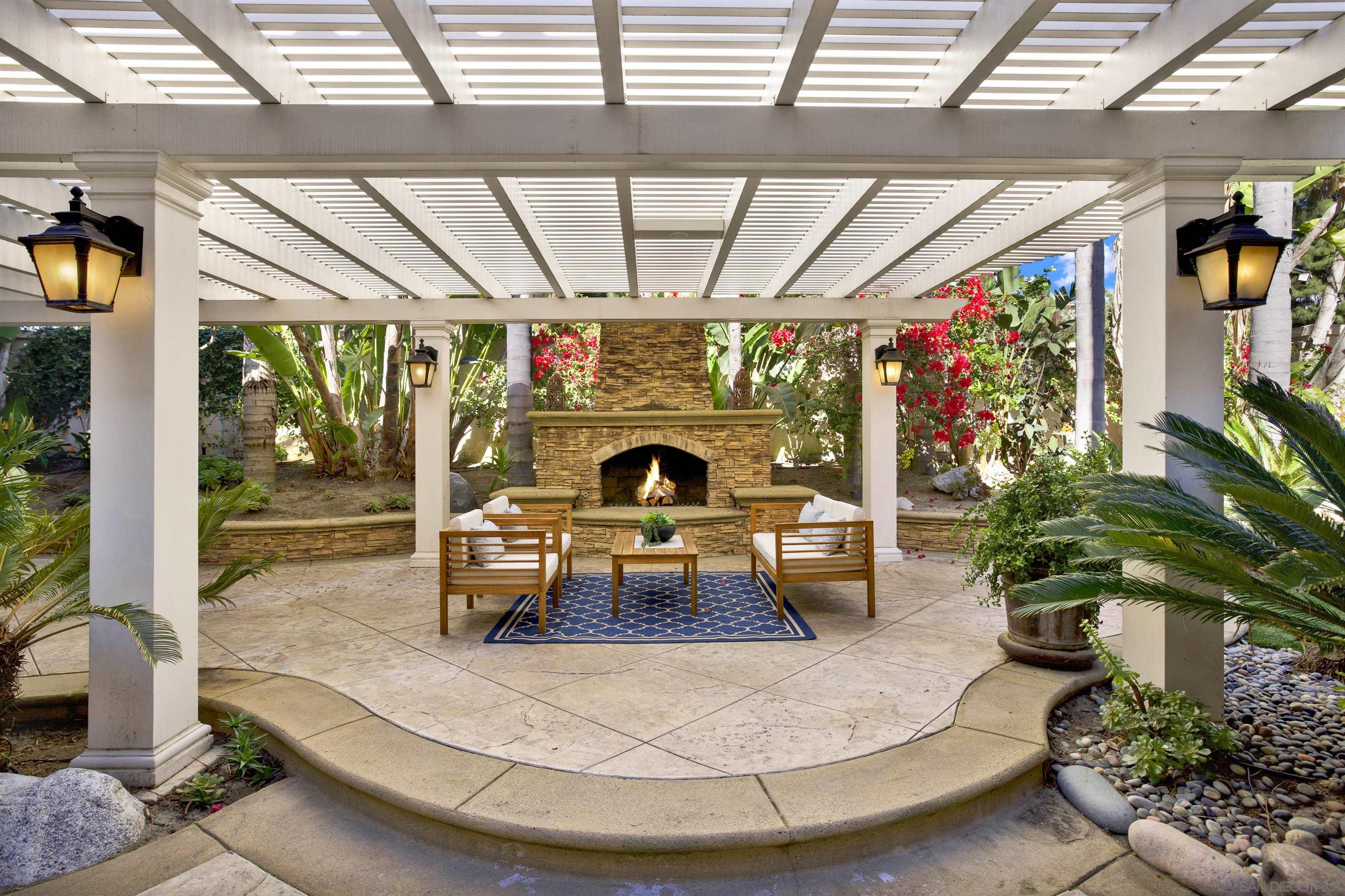 Detail Gallery Image 10 of 63 For 7073  Surfbird Cir, Carlsbad,  CA 92011 - 3 Beds | 2/1 Baths