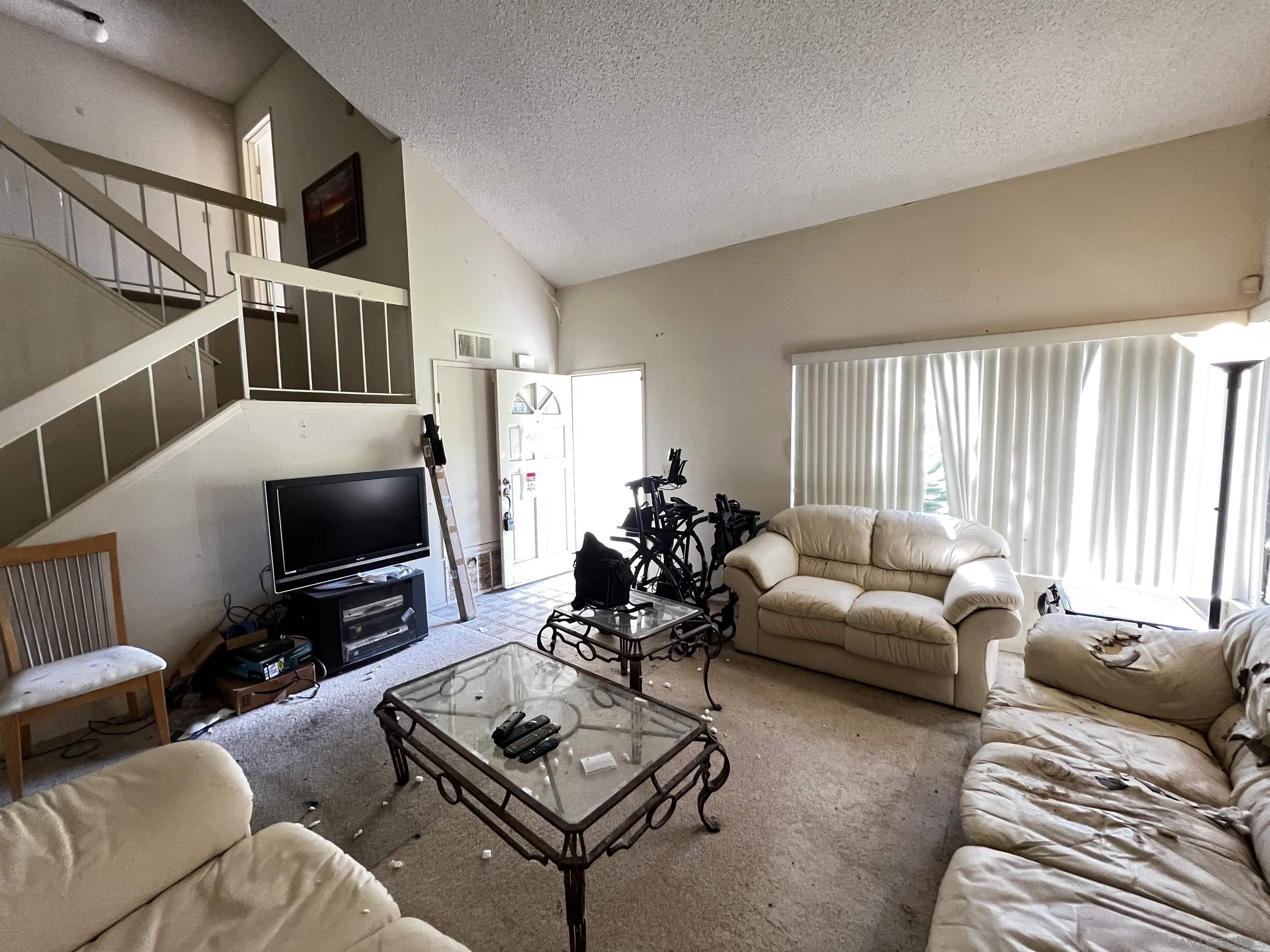 Detail Gallery Image 12 of 31 For 9054  Togan Ave, San Diego,  CA 92129 - 3 Beds | 2/1 Baths