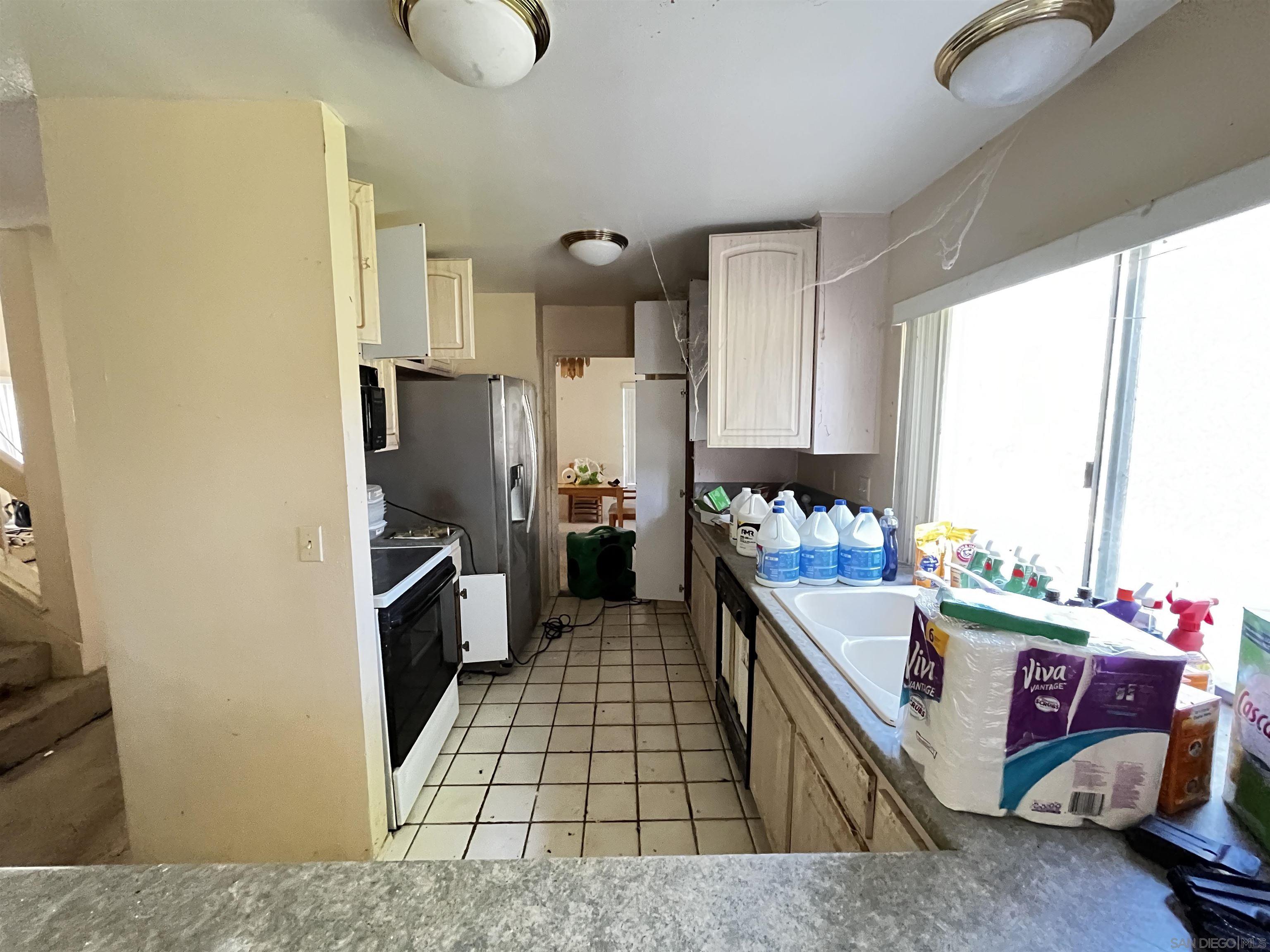 Detail Gallery Image 15 of 31 For 9054  Togan Ave, San Diego,  CA 92129 - 3 Beds | 2/1 Baths