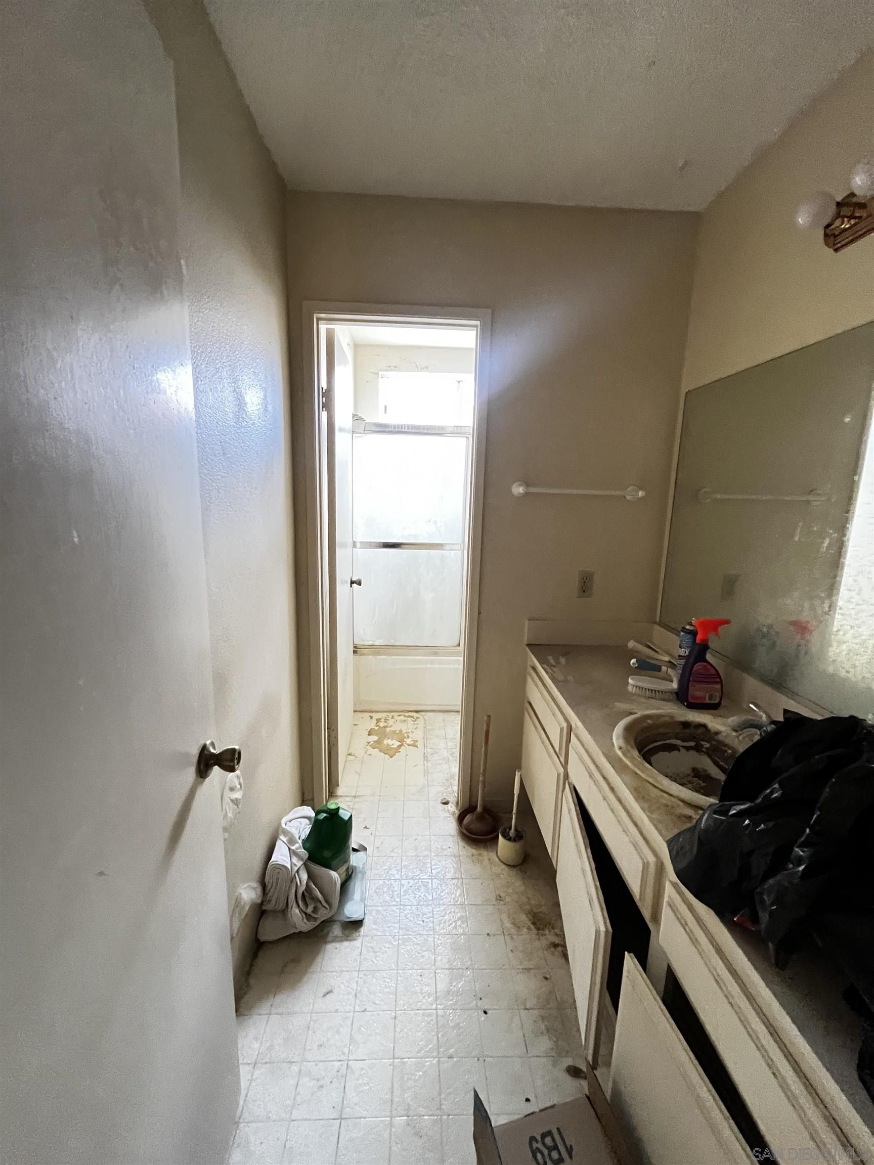 Detail Gallery Image 20 of 31 For 9054  Togan Ave, San Diego,  CA 92129 - 3 Beds | 2/1 Baths