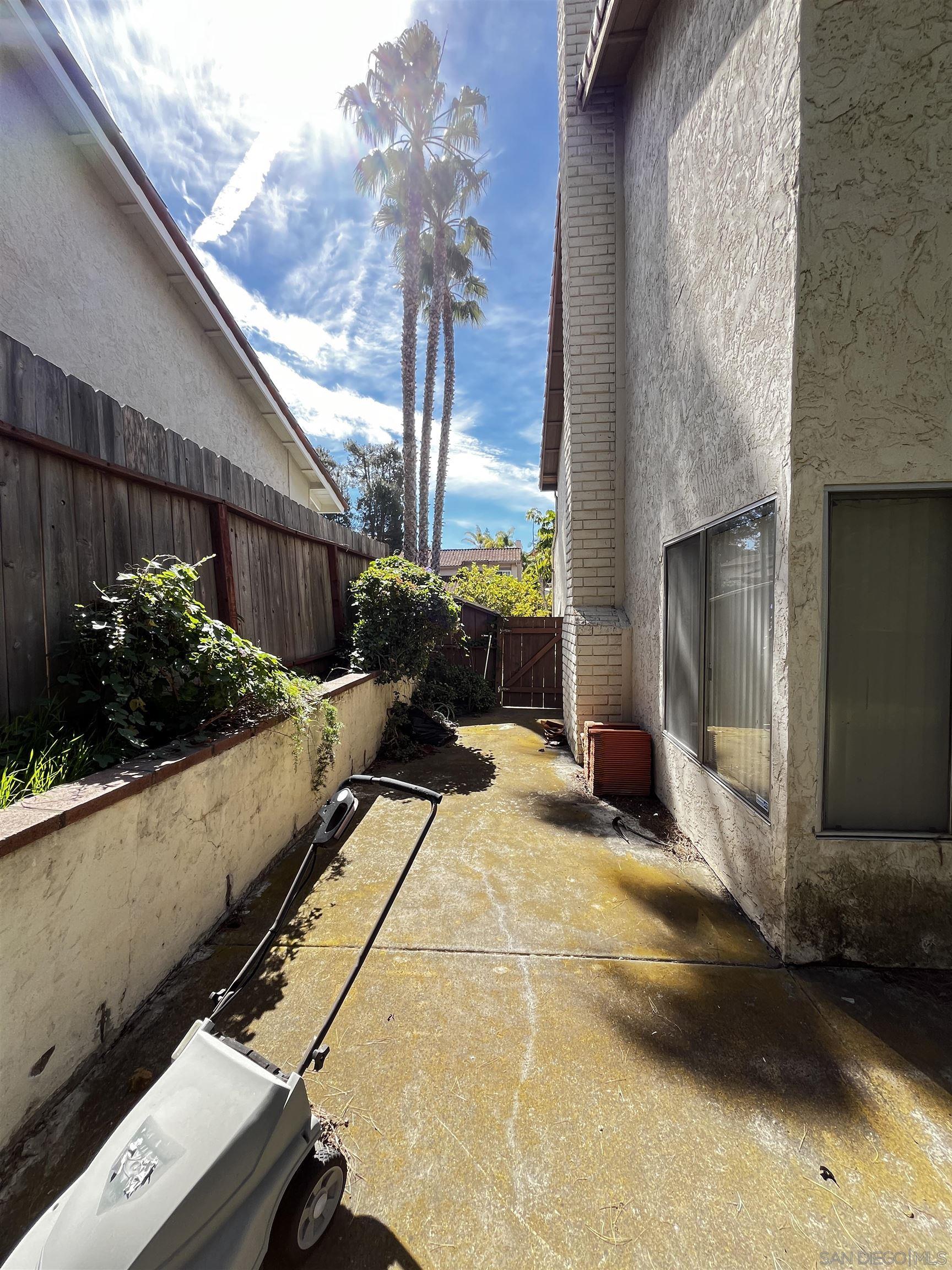 Detail Gallery Image 30 of 31 For 9054  Togan Ave, San Diego,  CA 92129 - 3 Beds | 2/1 Baths