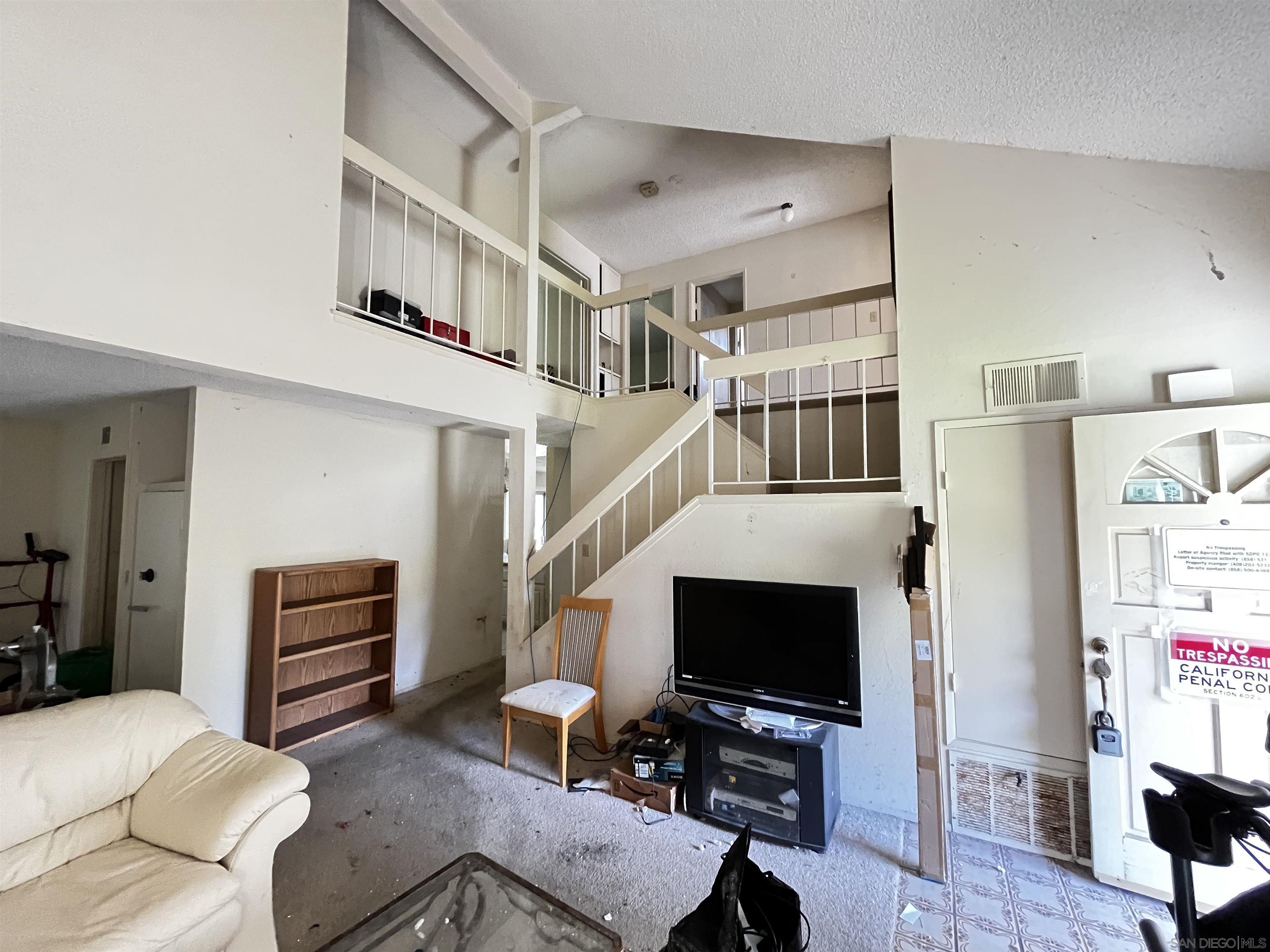Detail Gallery Image 10 of 31 For 9054  Togan Ave, San Diego,  CA 92129 - 3 Beds | 2/1 Baths