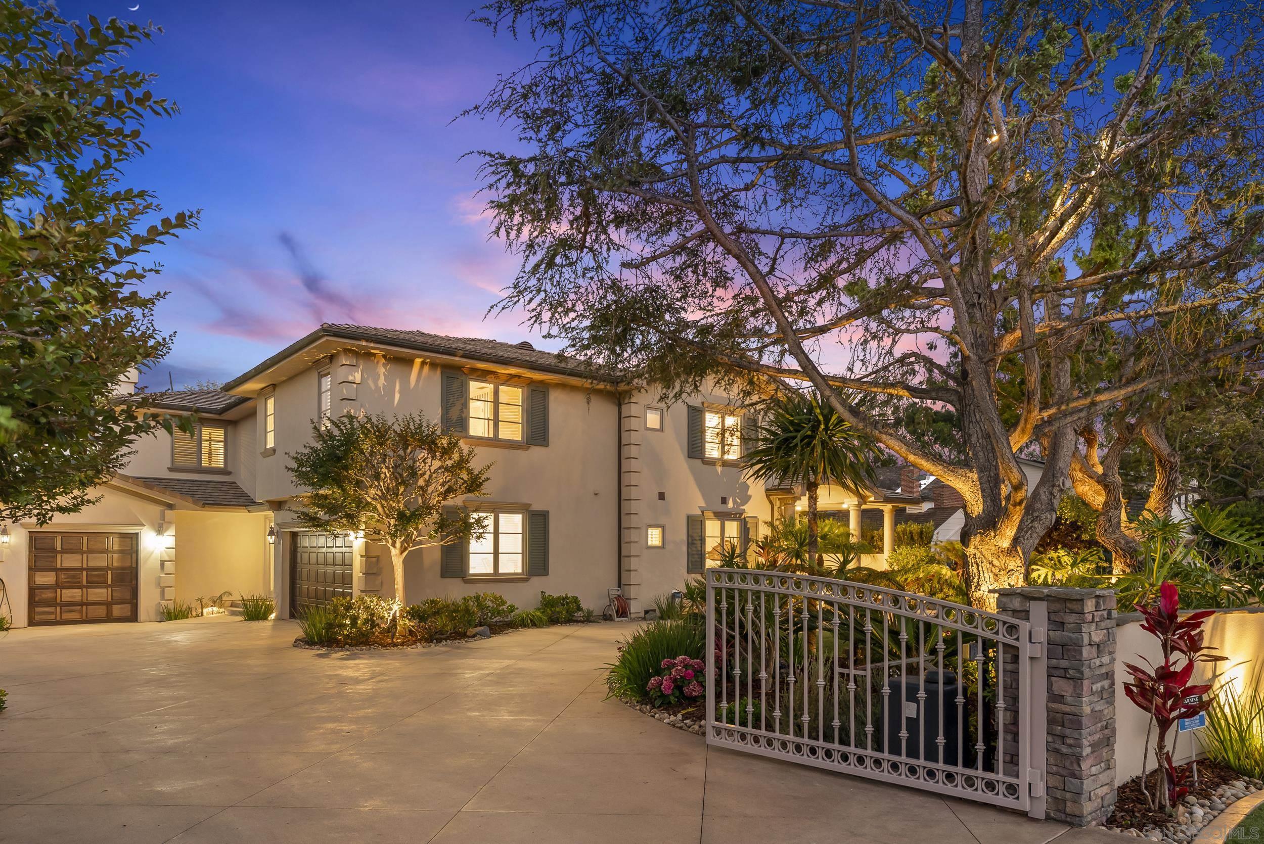 Detail Gallery Image 6 of 56 For 617  Gage Drive, San Diego,  CA 92106 - 6 Beds | 5/1 Baths