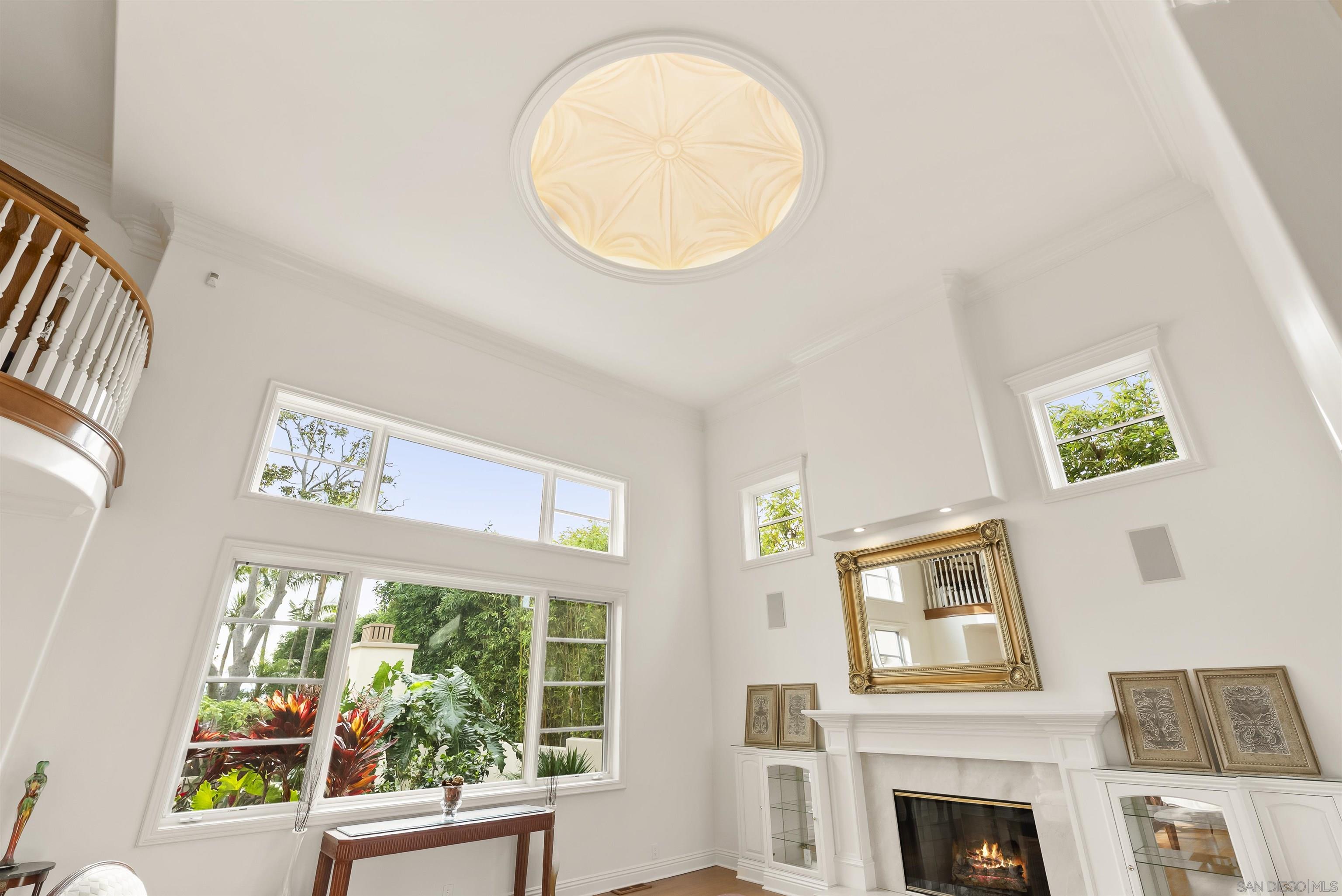 Detail Gallery Image 9 of 56 For 617  Gage Drive, San Diego,  CA 92106 - 6 Beds | 5/1 Baths